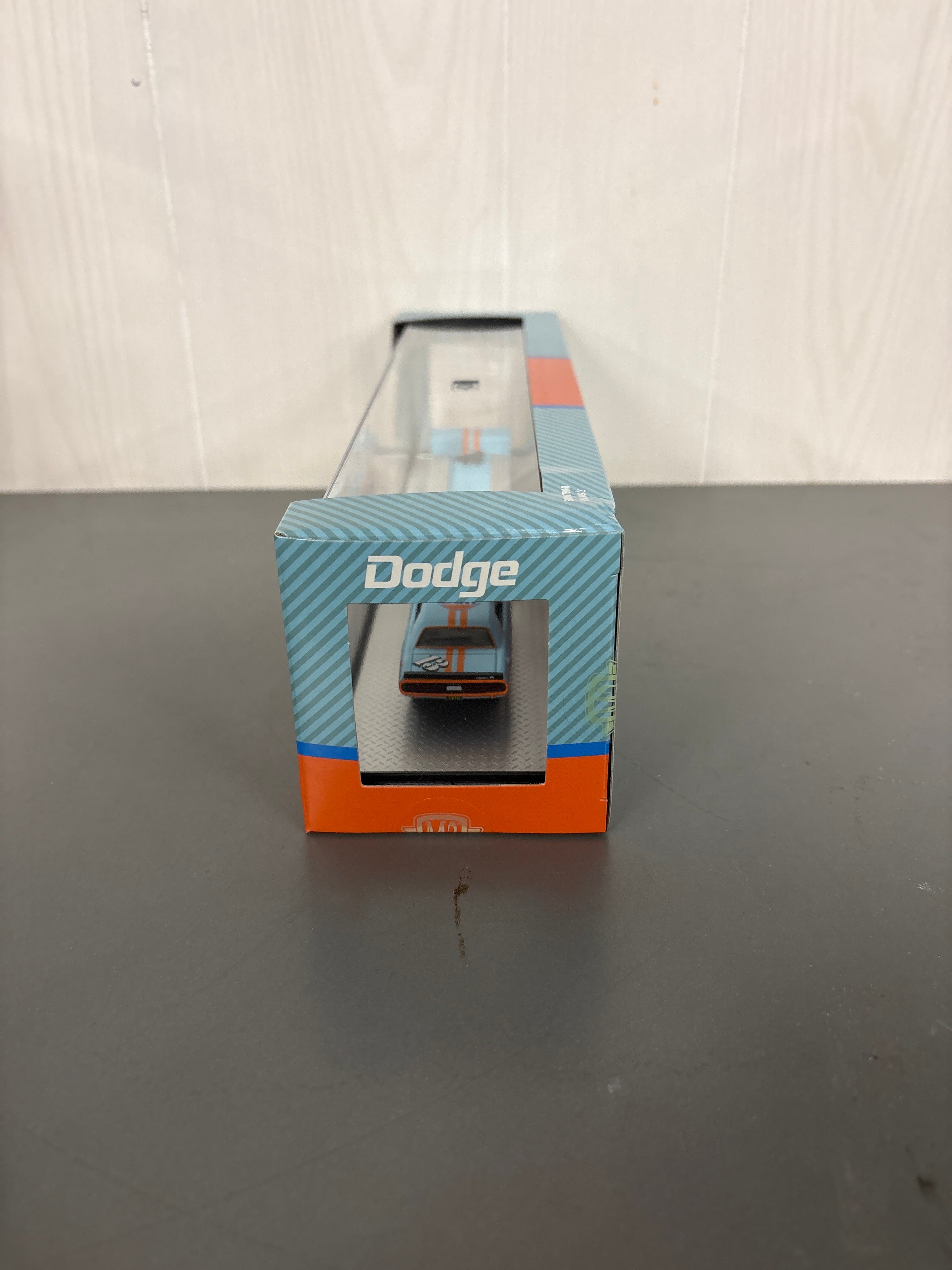 M2 1974 Dodge Truck & 1970 Dodge Challenger T/A Diecast
