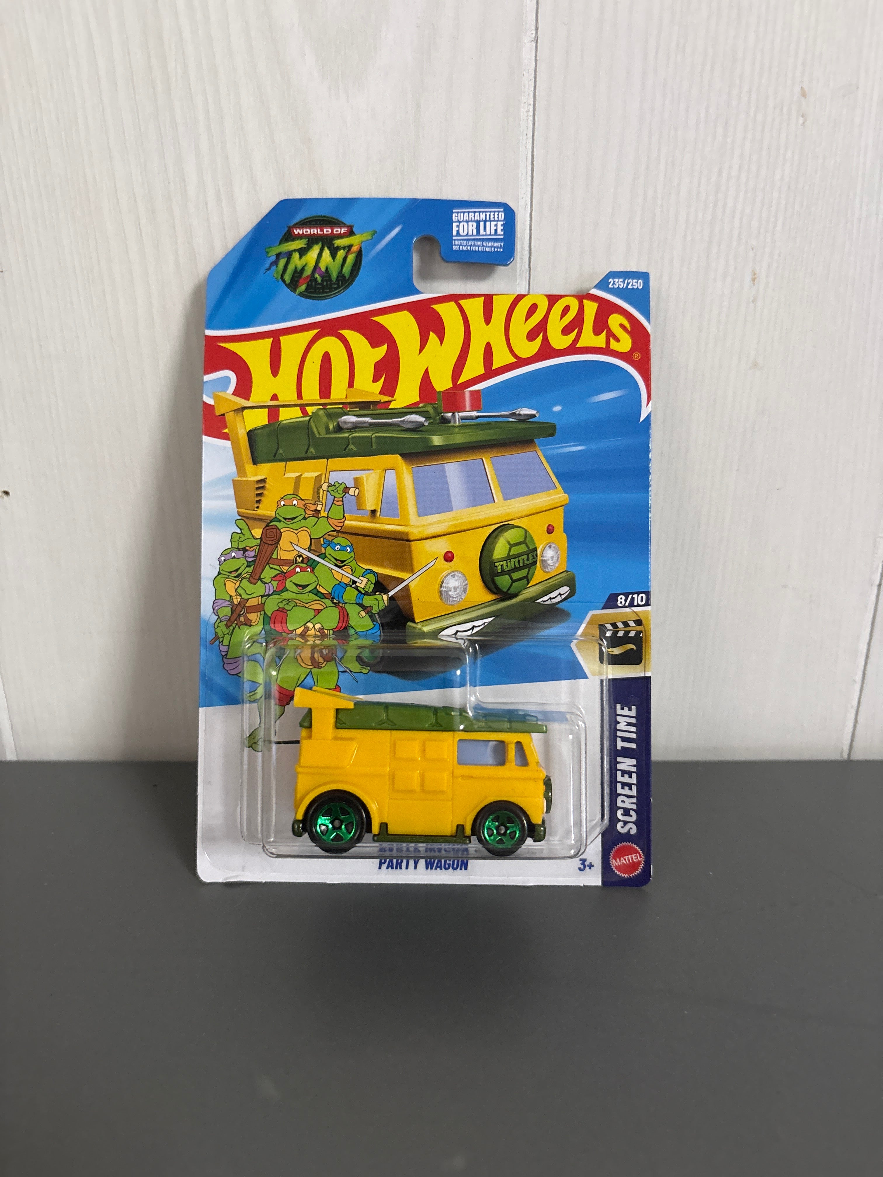 Hot Wheels Party Wagon Diecast yellow