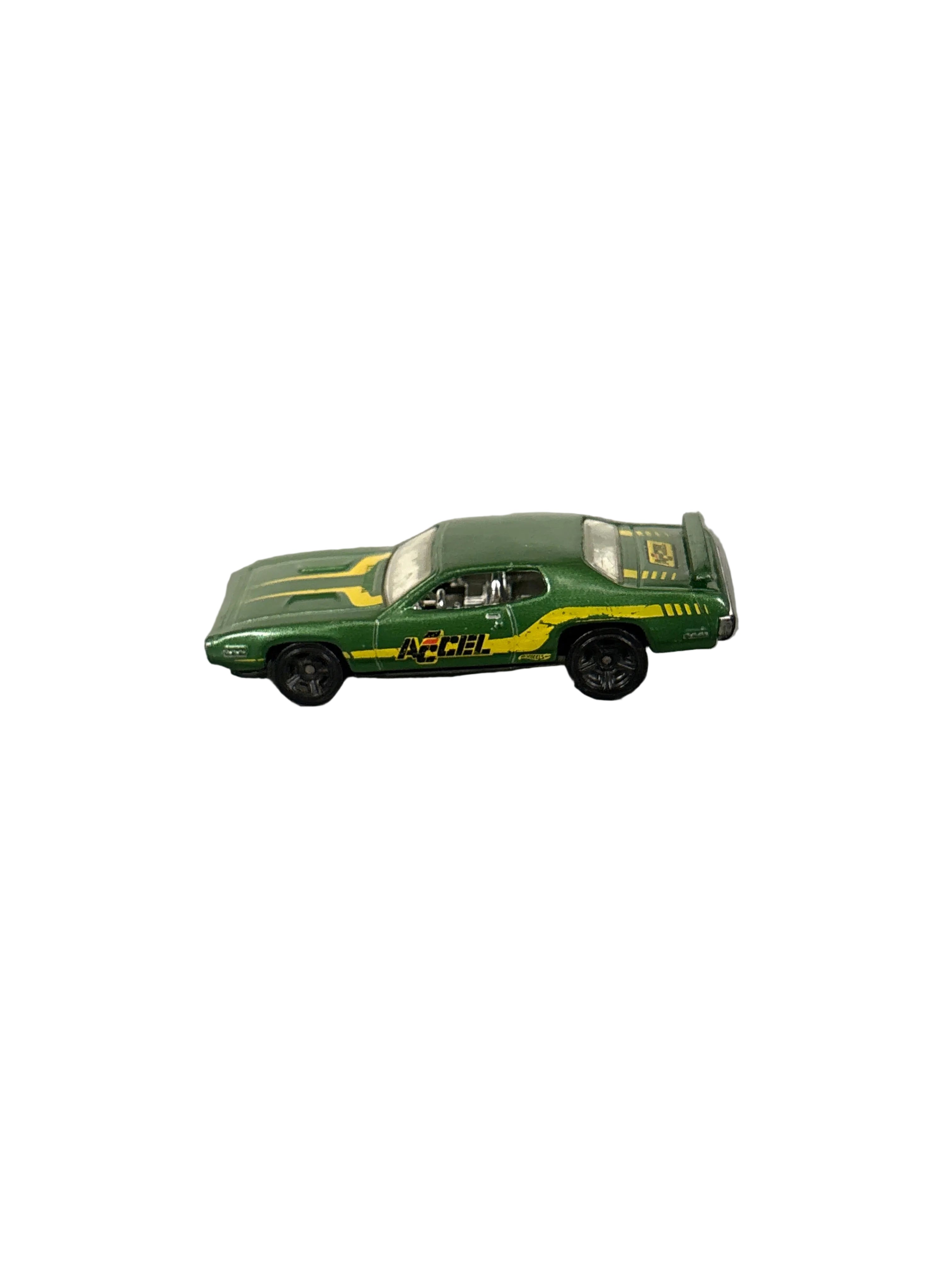 Hot Wheels 71 Plymouth Roadrunner Diecast