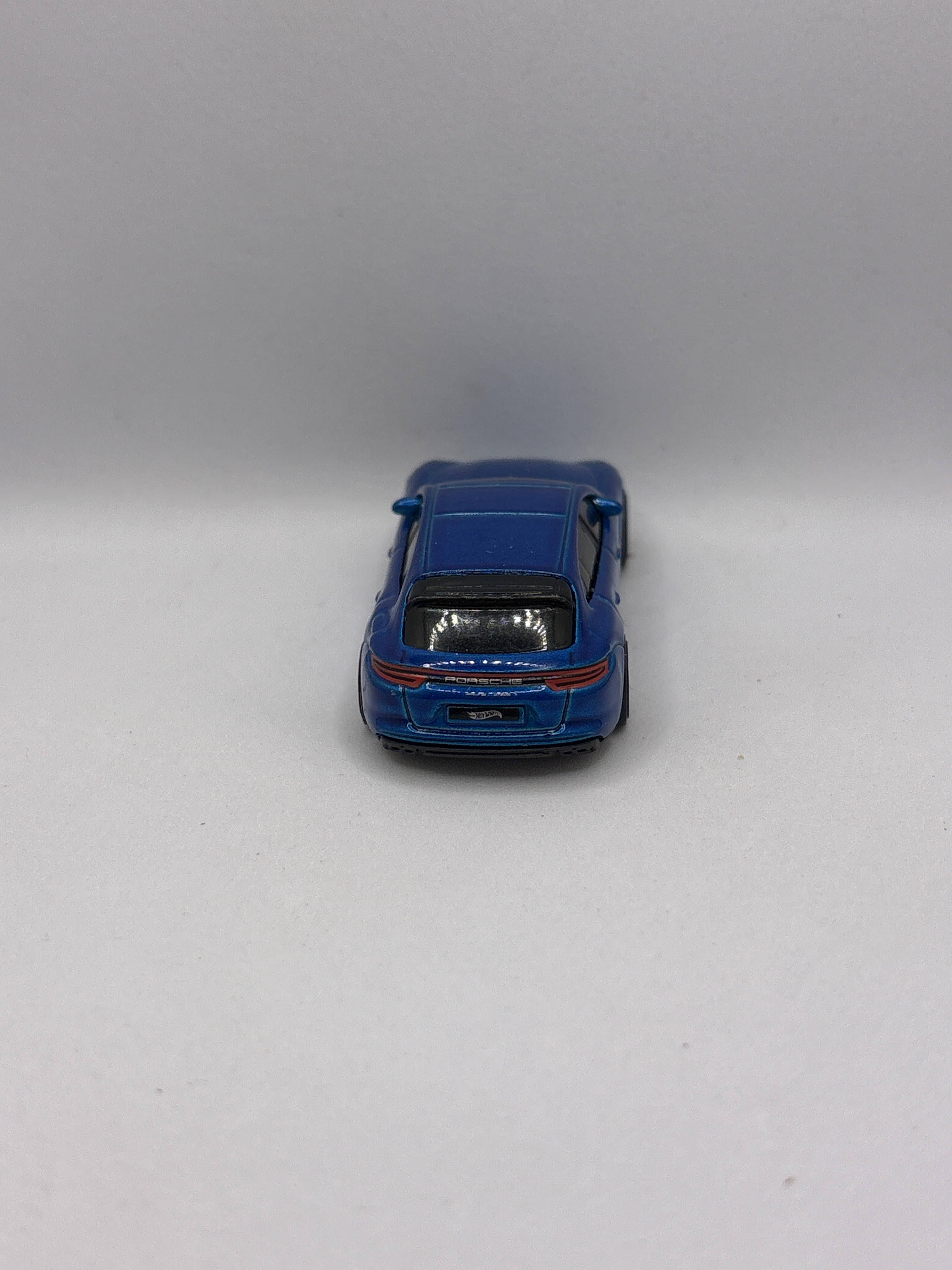 Hot Wheels Porsche Panamera Turbo S E-Hybrid Sport Turismo Diecast