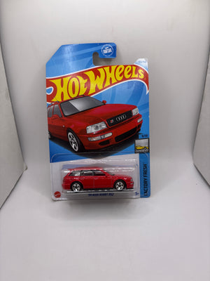 Hot Wheels 94 Audi Avant RS2 Diecast red