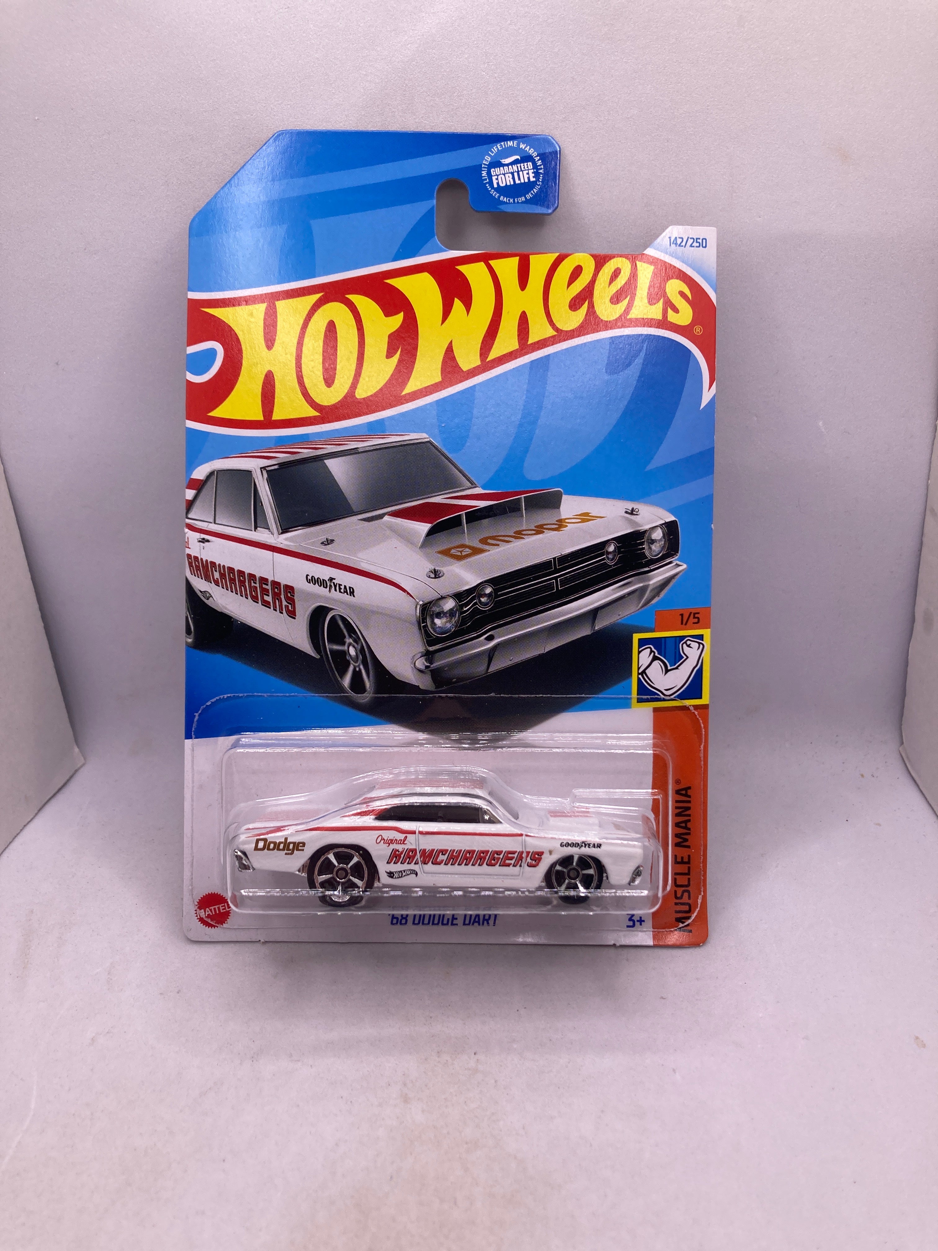 Hot Wheels 68 Dodge Dart Diecast