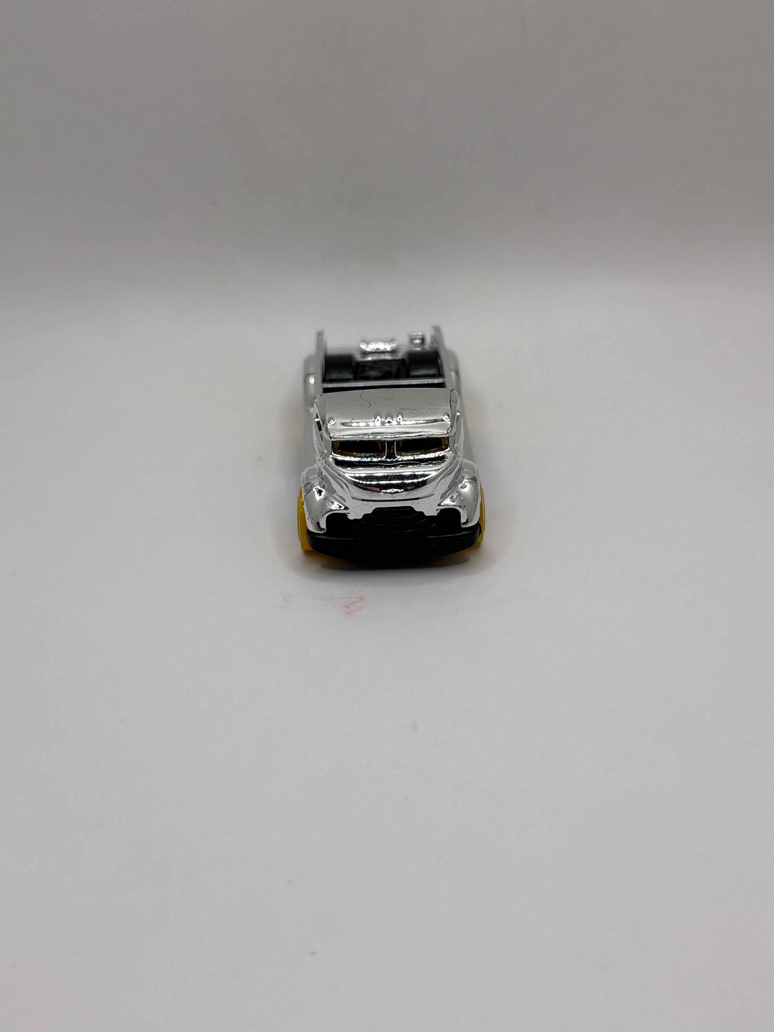 Hot Wheels Mig Rig Diecast