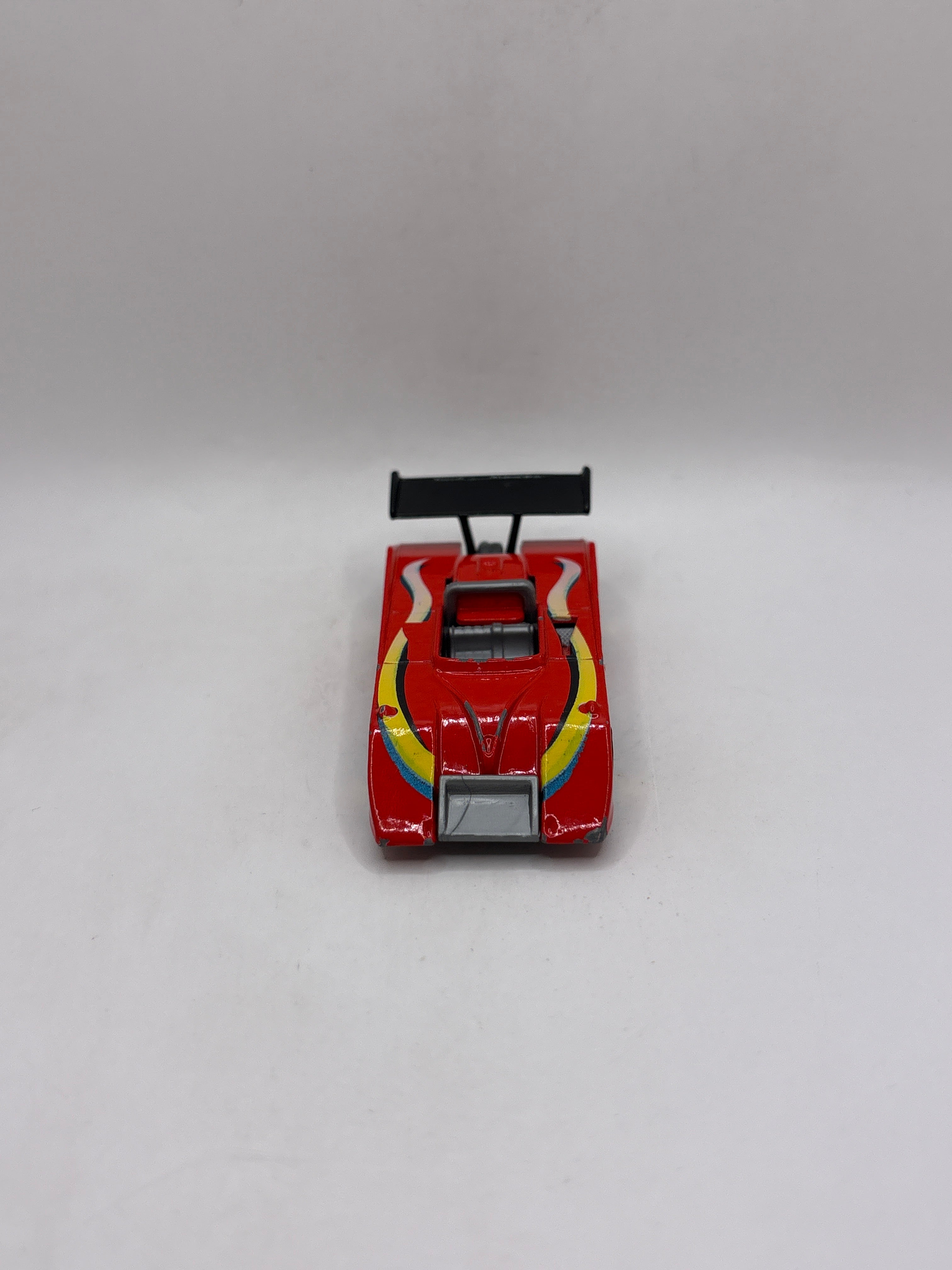 Hot Wheels Shadow MK 11a Diecast red