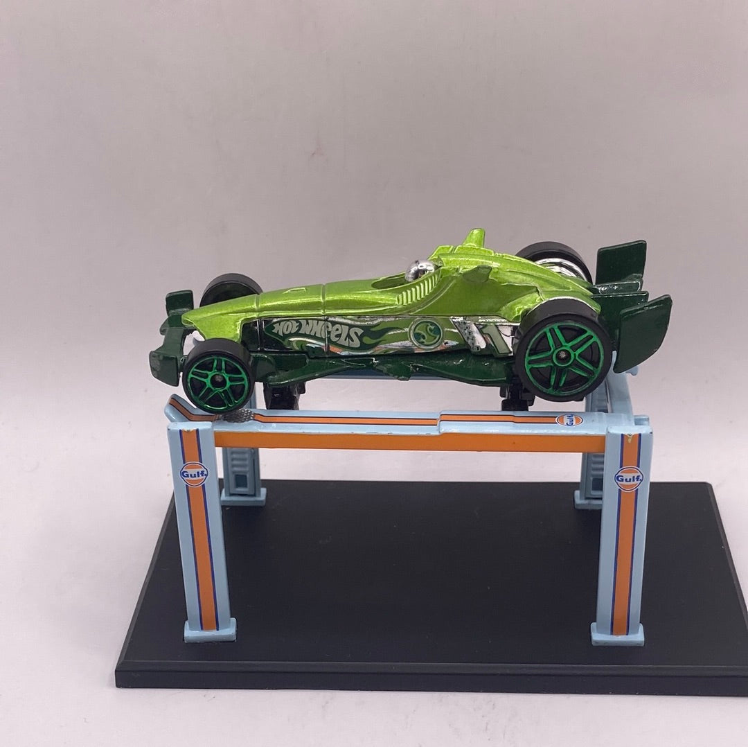 Hot Wheels F-Racer Diecast