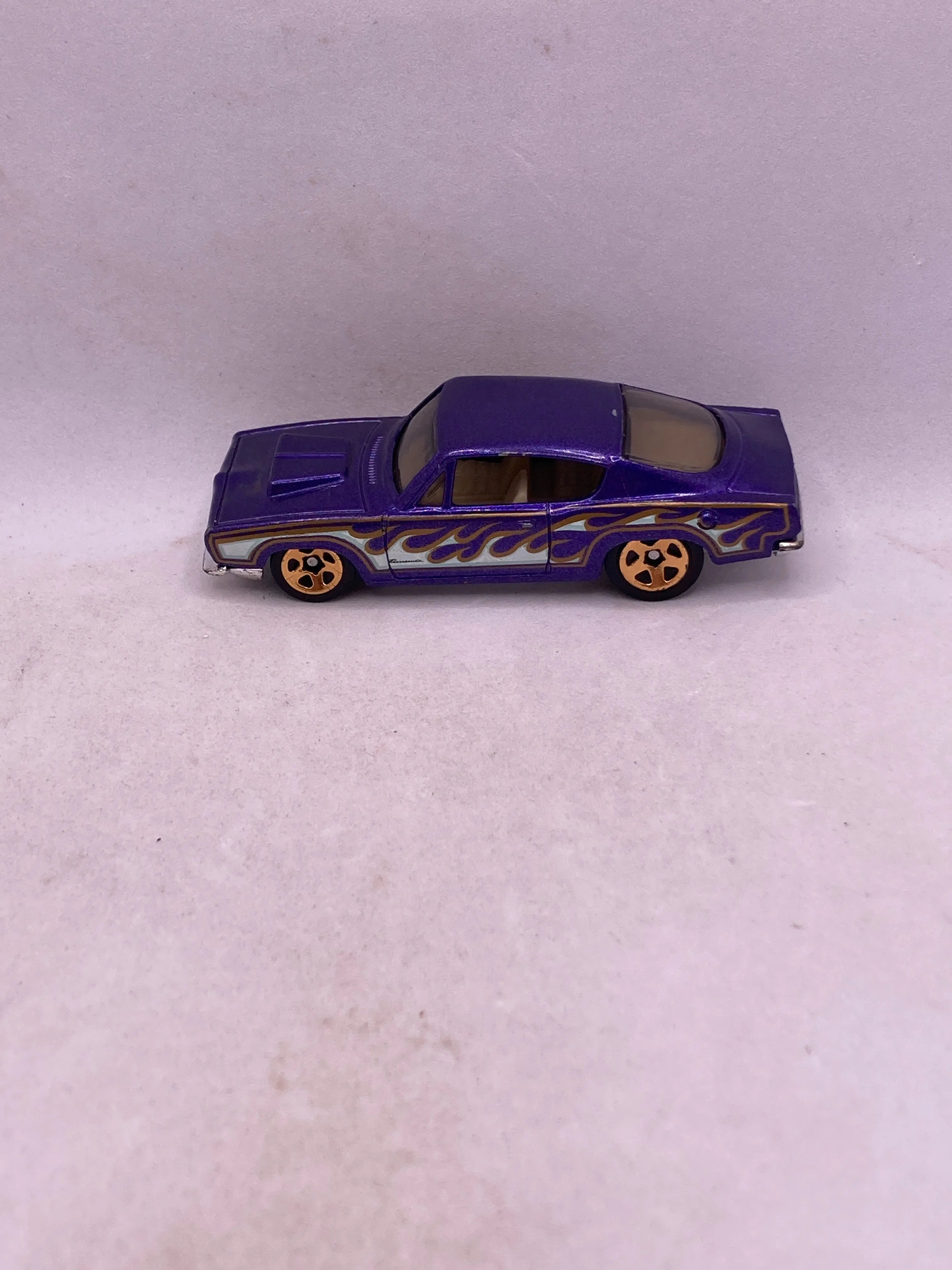 Hot Wheels Hemi Cuda Diecast