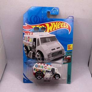 Hot Wheels Cool-One Diecast