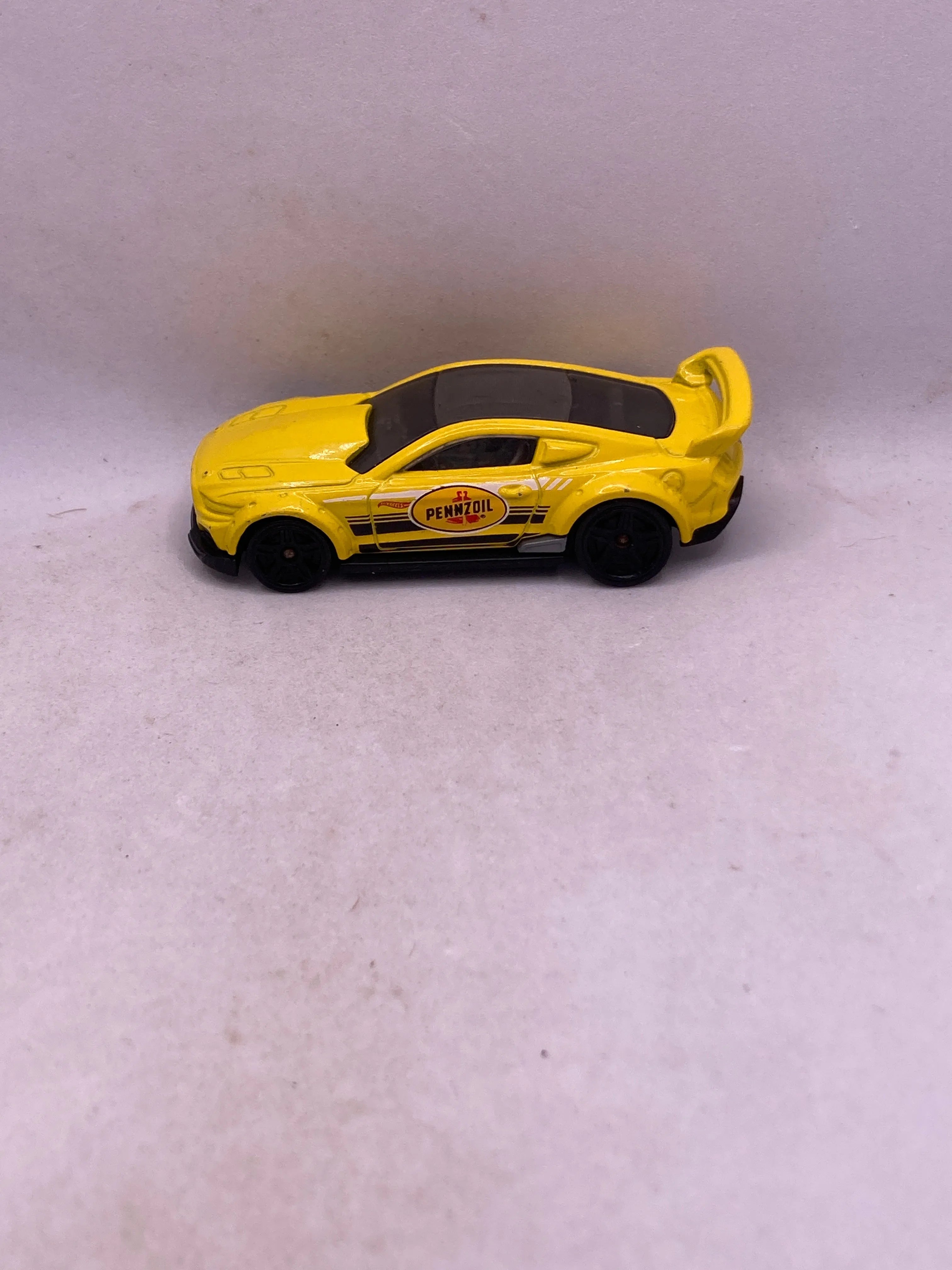 Hot Wheels Custom 15 Ford Mustang Diecast