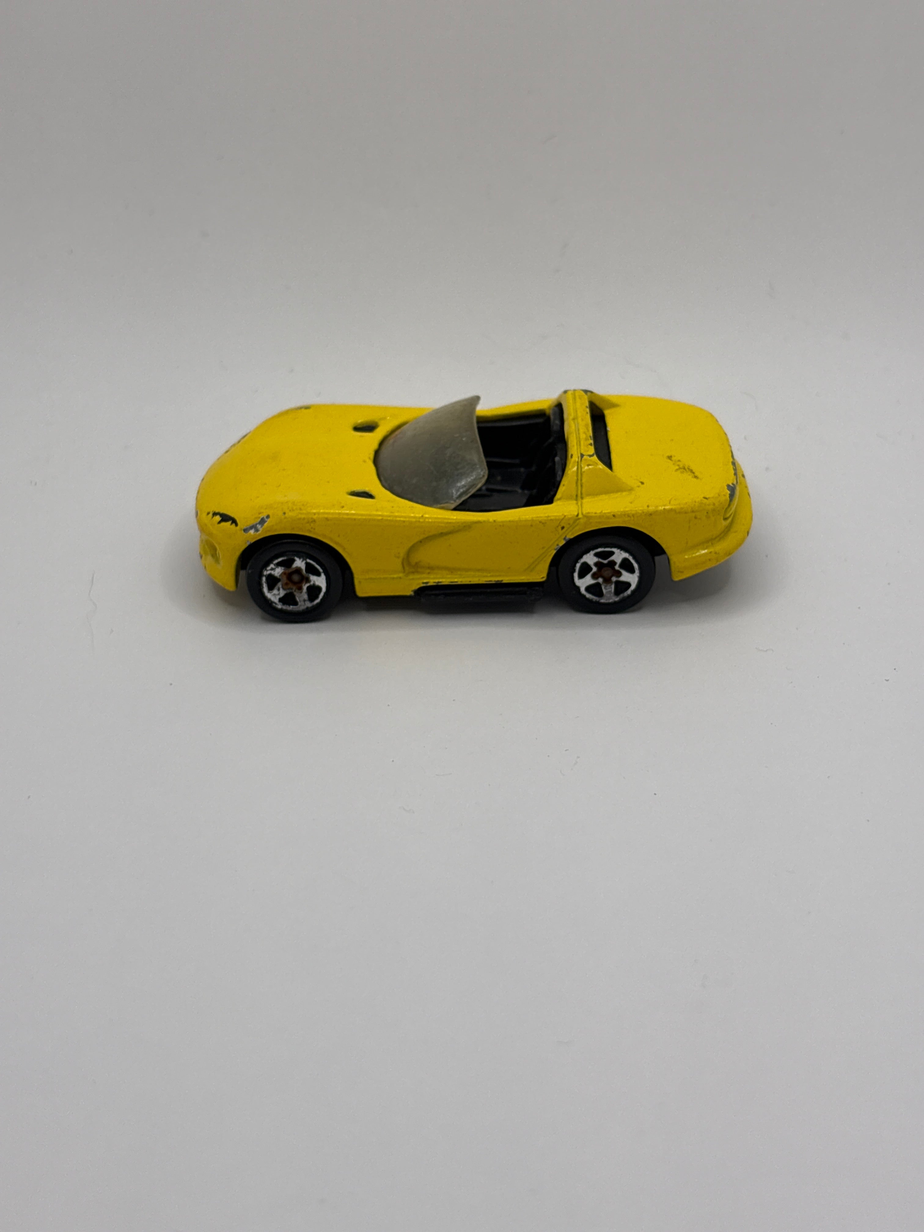 Hot Wheels Dodge Viper Diecast