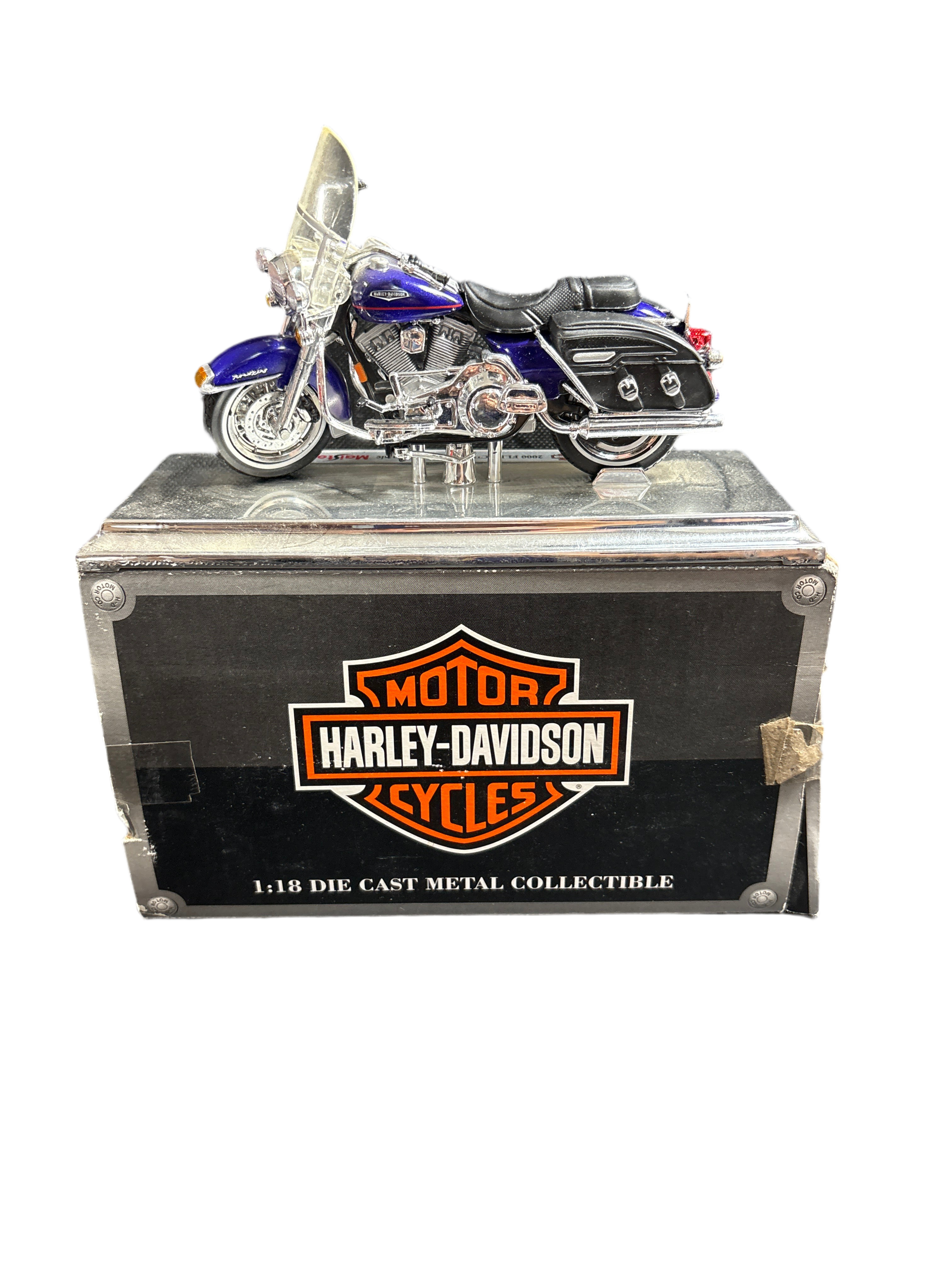 Maisto 2000 FLHRC Road King Classic Diecast