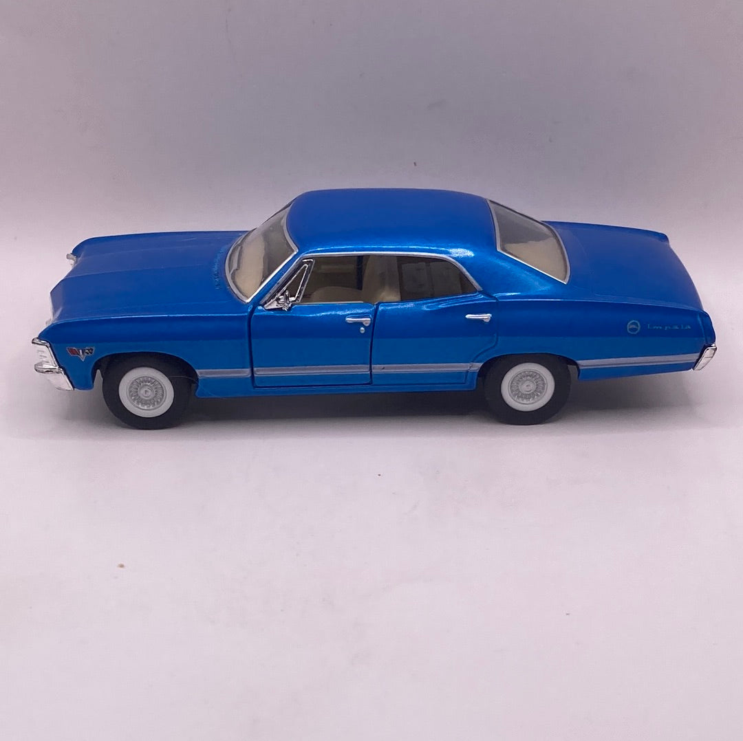 Kinsmart 1967 Chevrolet Impala