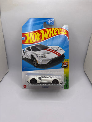 Hot Wheels 17 Ford GT Diecast