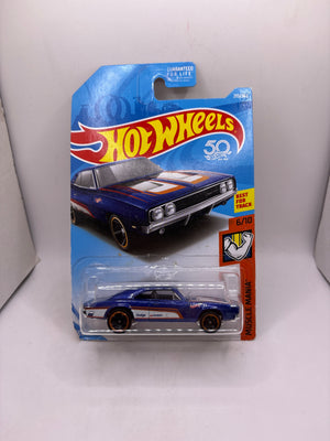 Hot Wheels 69 Dodge Charger 500 Diecast