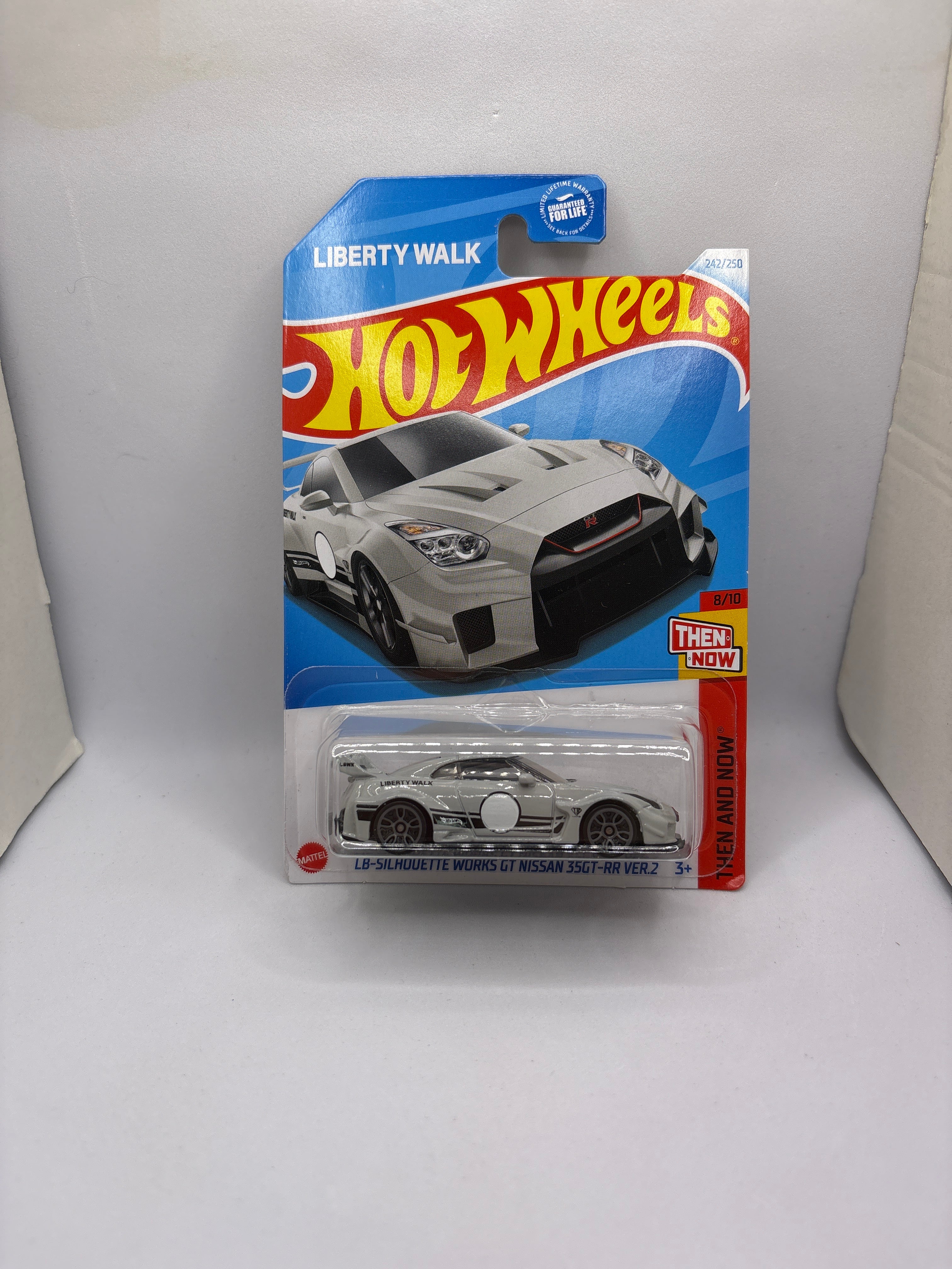 Hot Wheels LB-Silhouette Works GT Nissan 35GT-RR Ver.2 Diecast