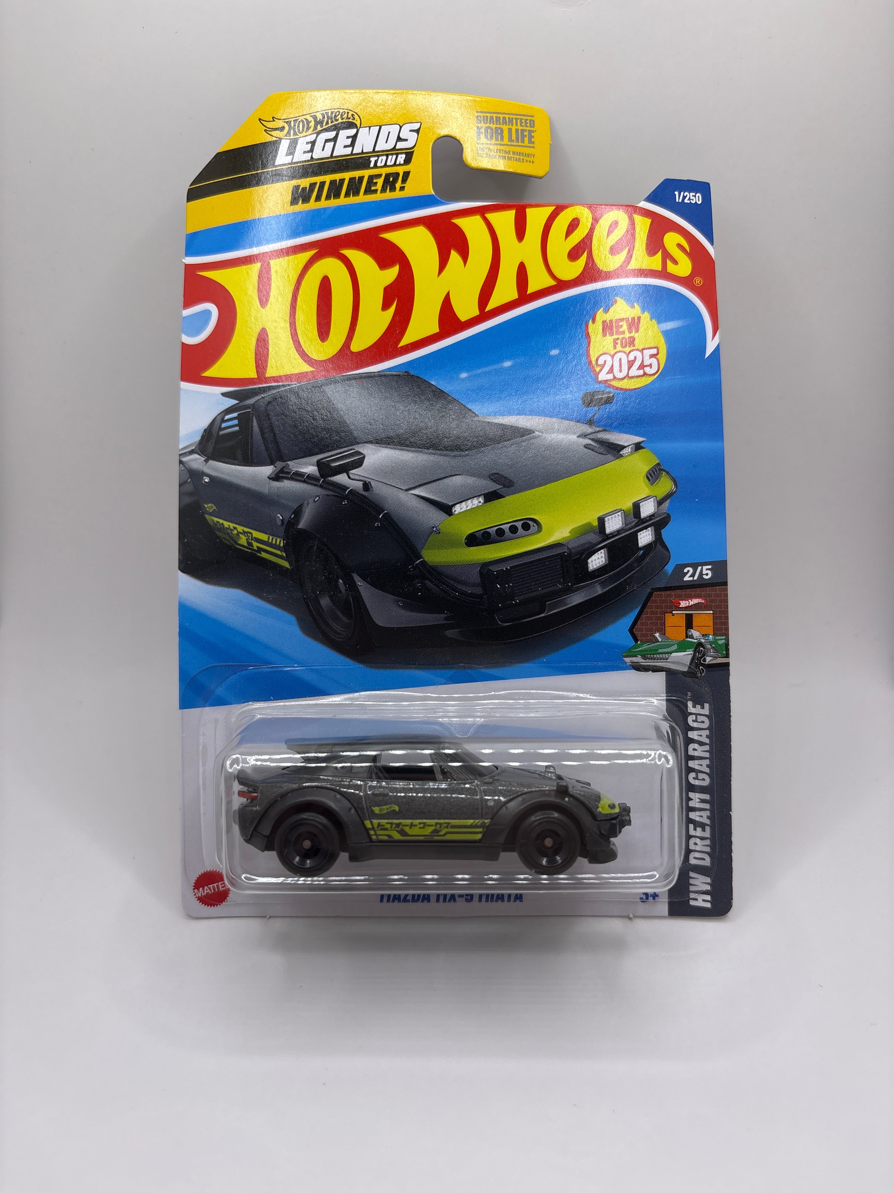 Hot Wheels Mazda MX-5 Miata Diecast