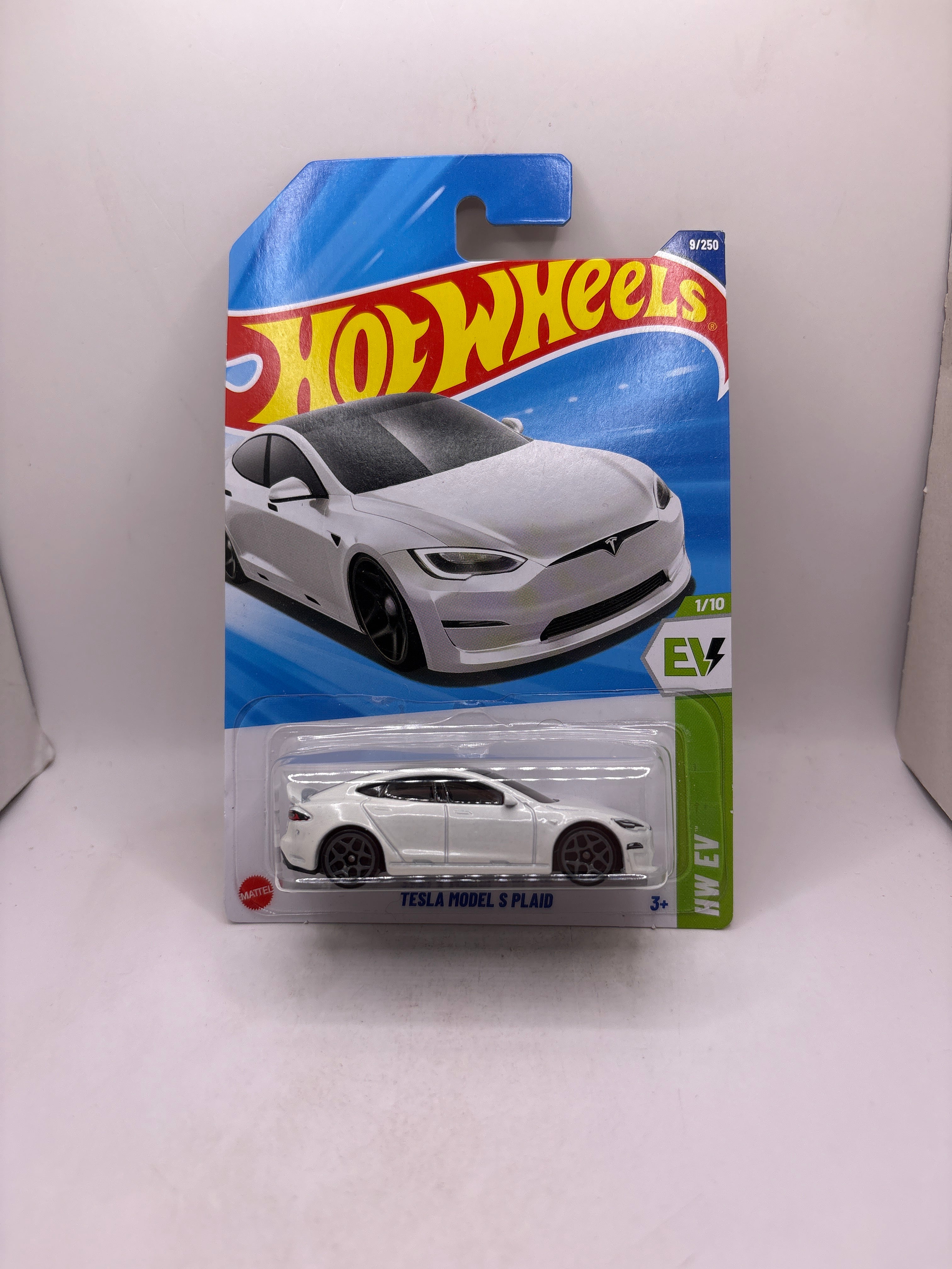 Hot Wheels Tesla Model S Plaid Diecast