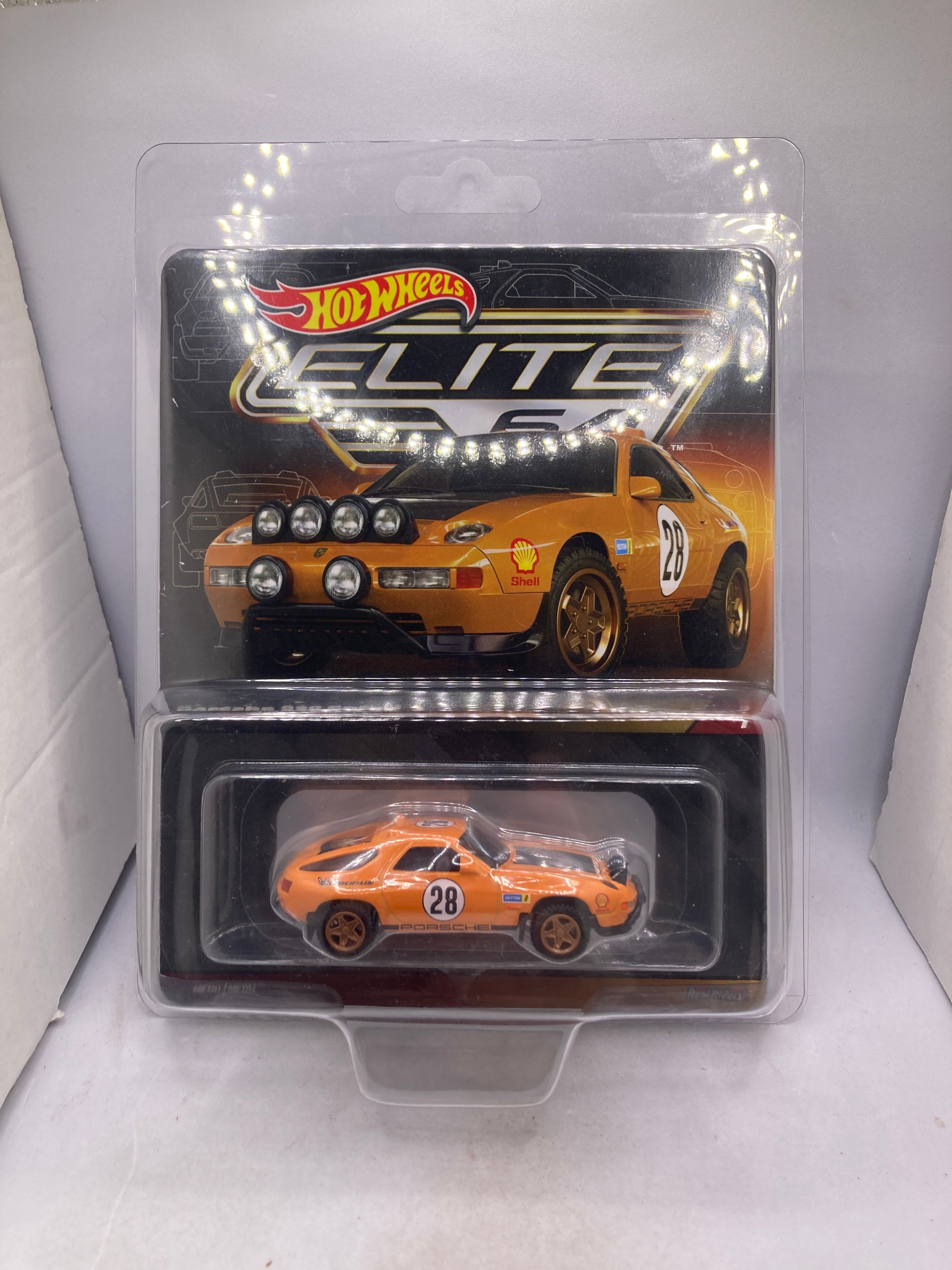 Hot Wheels Porsche 928 Safari Diecast