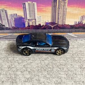 Hot Wheels 10 Camaro SS Diecast