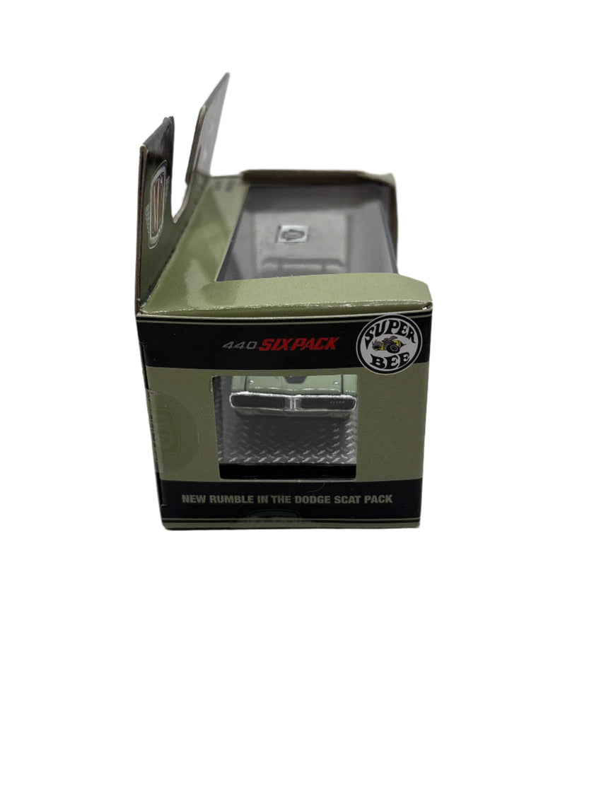 M2 1971 Dodge Charger Super Bee Diecast
