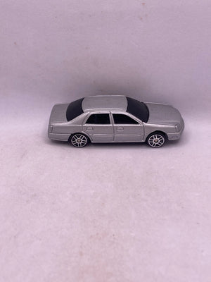 Maisto Cadillac DeVille DTS Diecast