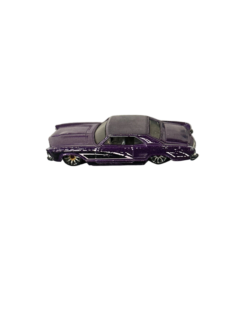 Hot Wheels 64 Riviera Diecast