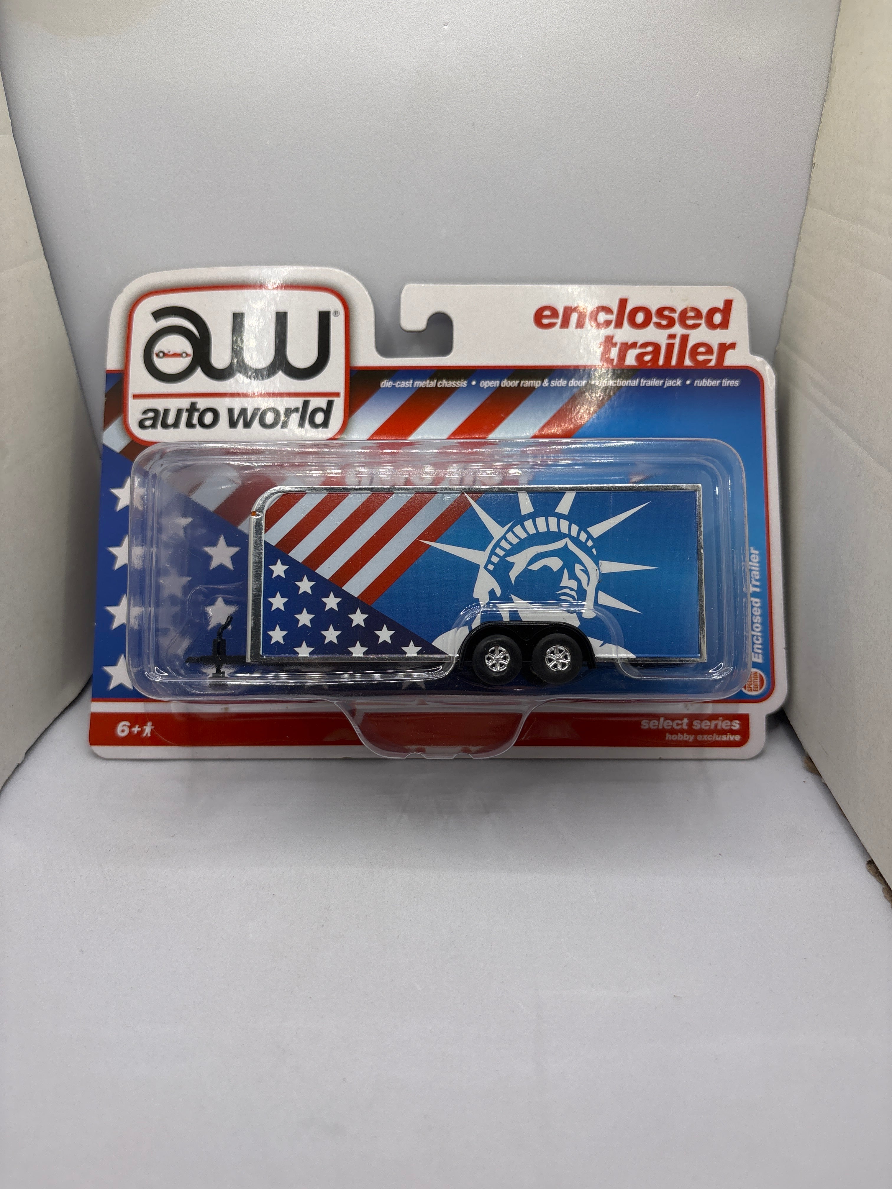 Auto World Enclosed Trailer Diecast