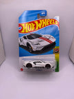 Hot Wheels 17 Ford GT Diecast