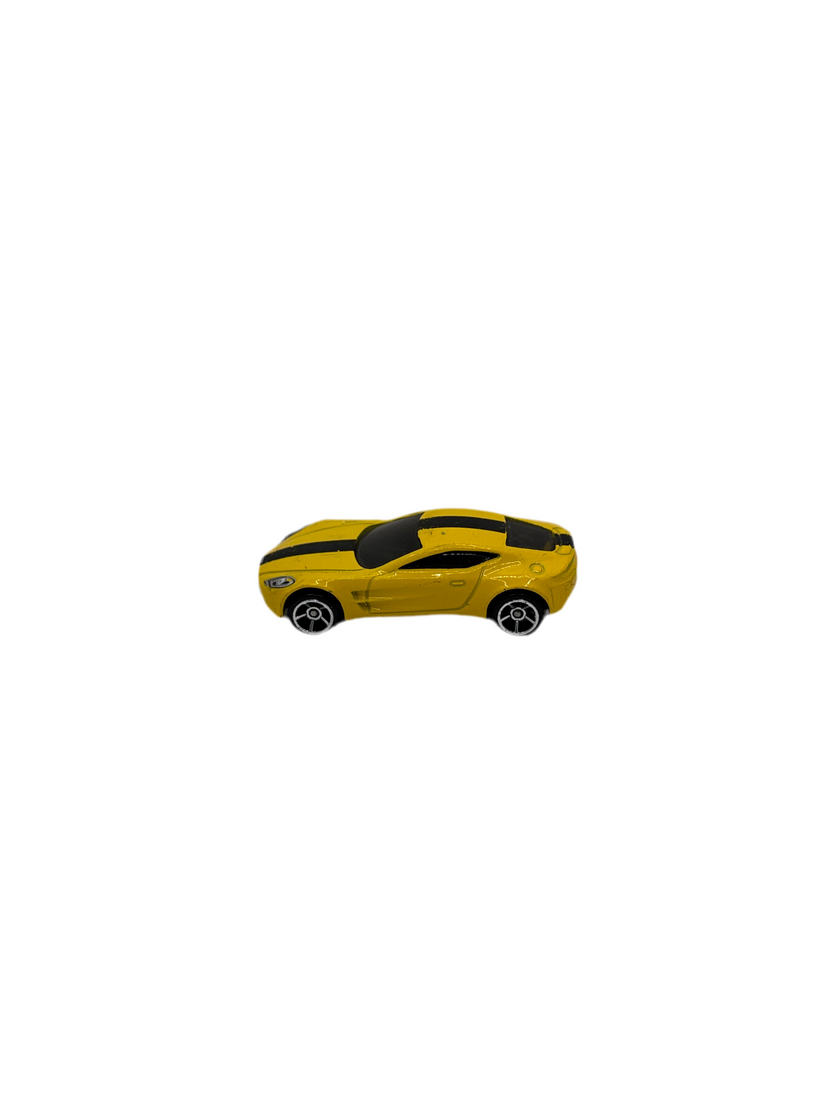 Hot Wheels Aston Martin One-77 Diecast yellow
