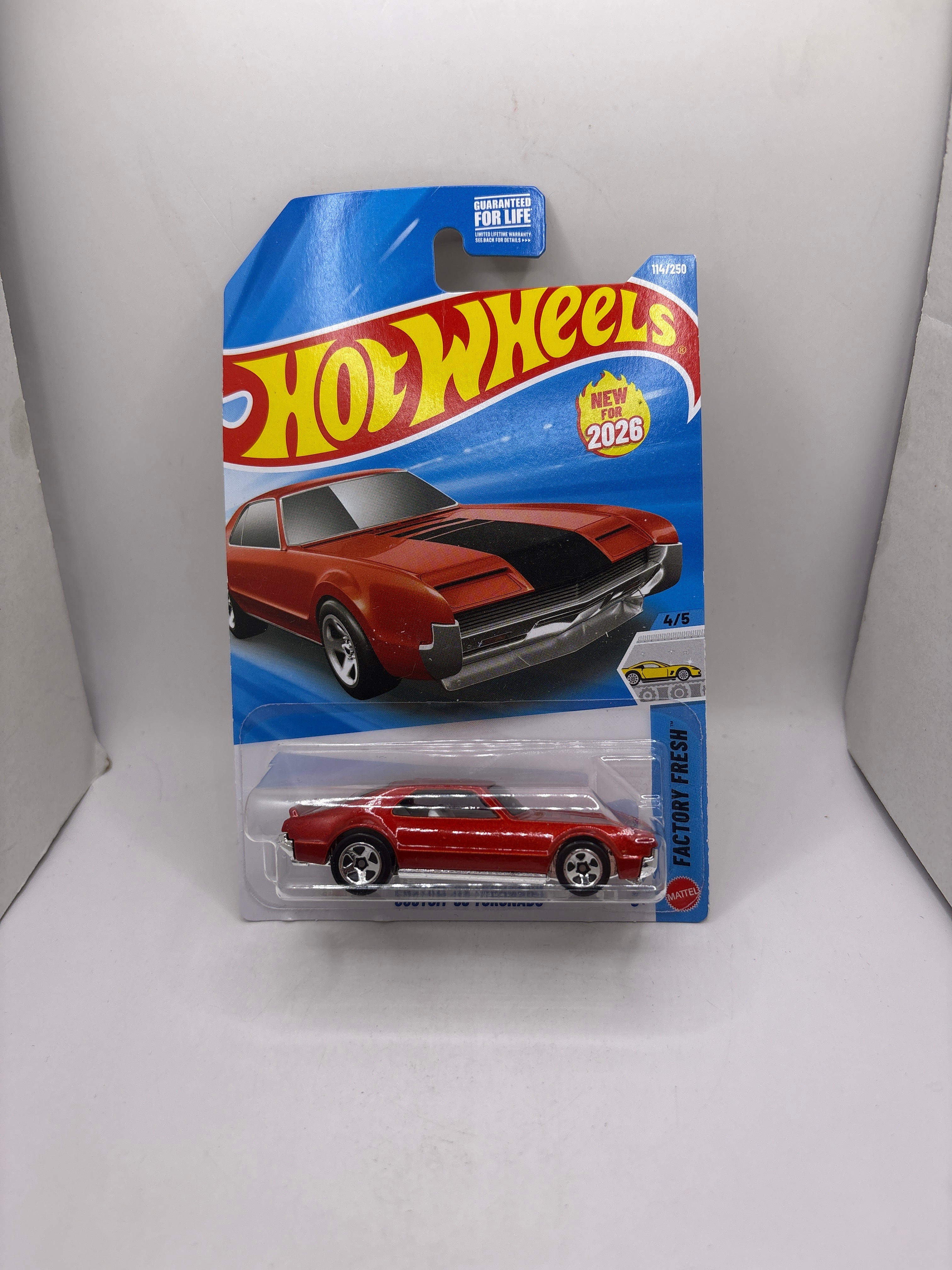 Hot Wheels Custom 66 Toronado Diecast red