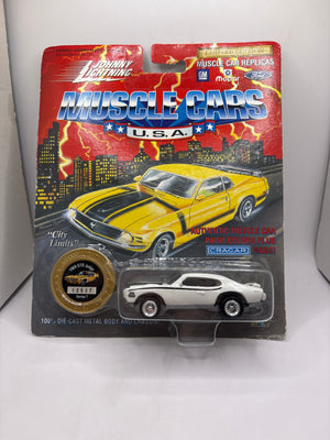 Johnny Lightning 1969 GTO Judge Diecast