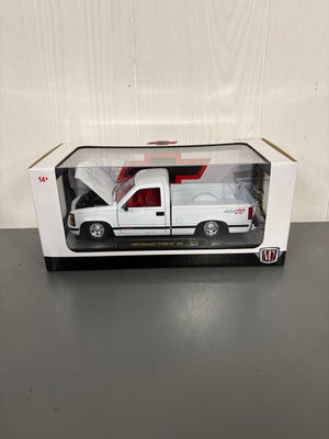 M2 1993 Chevrolet C1500 SS 454 Diecast