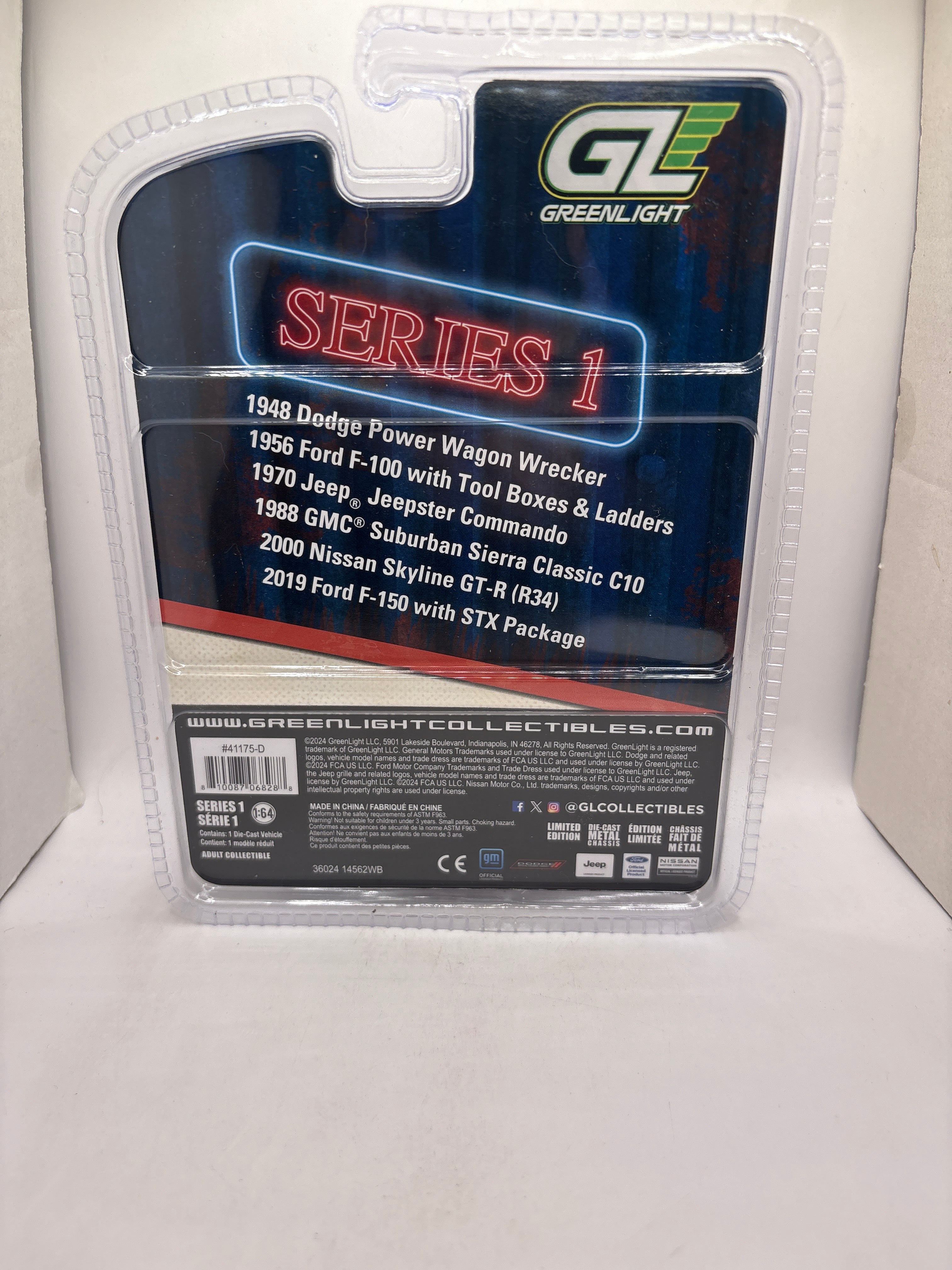 Greenlight 1988 GMC Suburban Sierra Classic C10 Diecast red