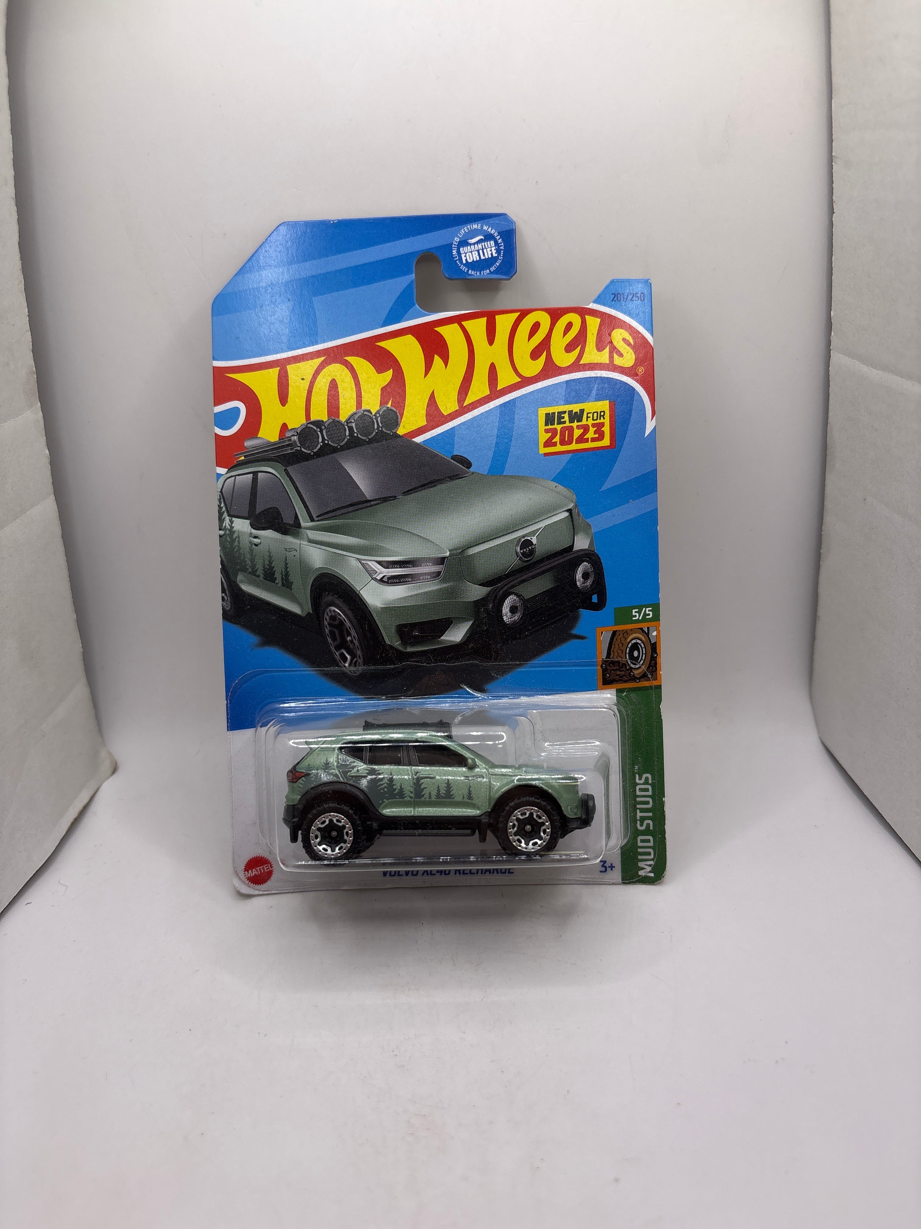 Hot Wheels Volvo XC40 Recharge Diecast