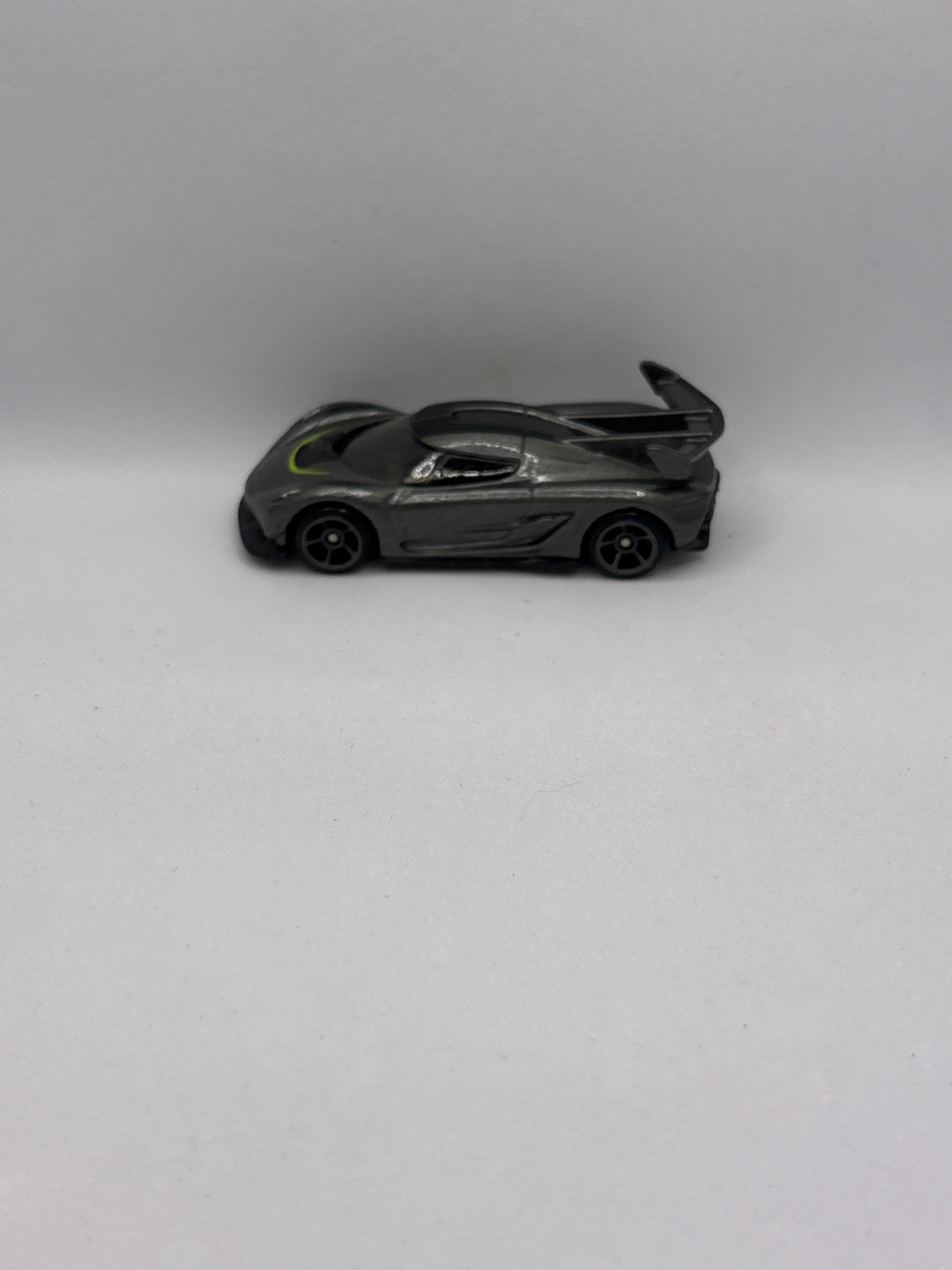 Hot Wheels 2020 Koenigsegg Jesko Diecast