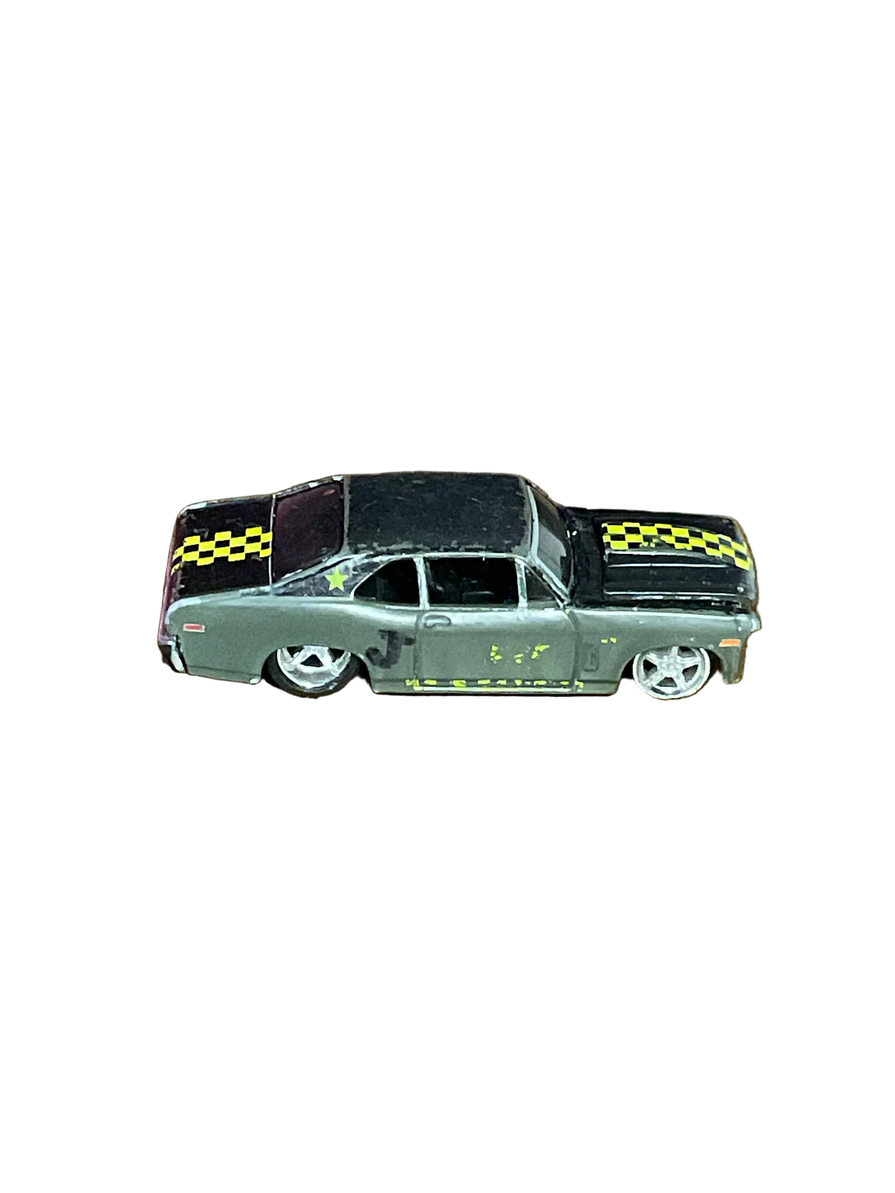 Maisto ‘70 Chevy Nova SS Diecast Gray