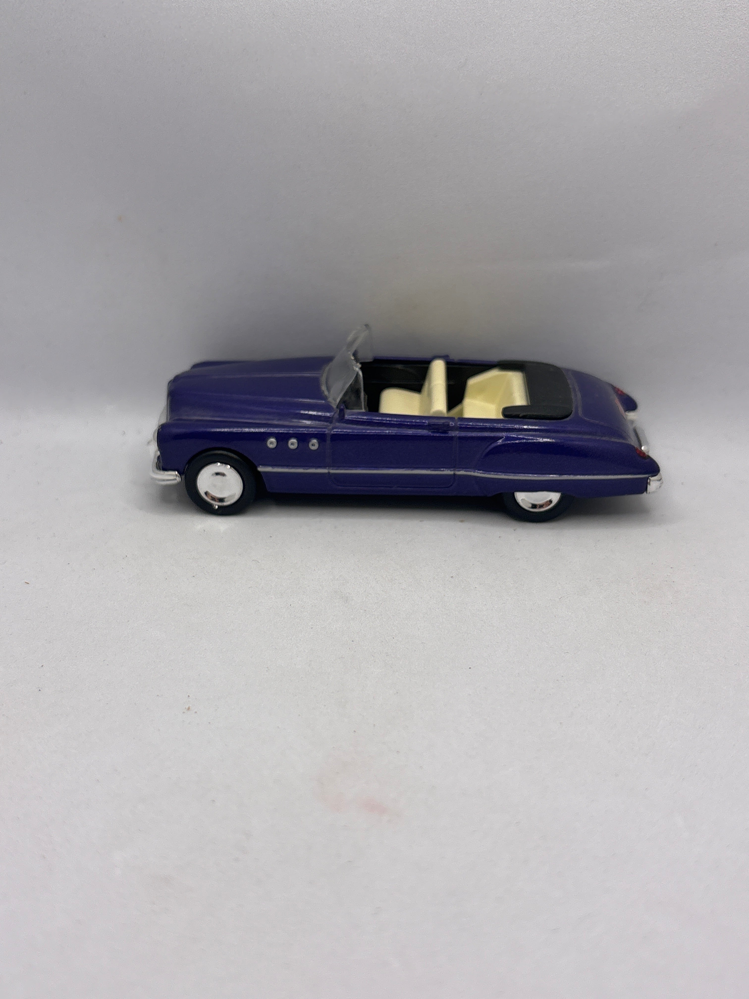 New-Ray 1949 Buick Roadmaster Diecast