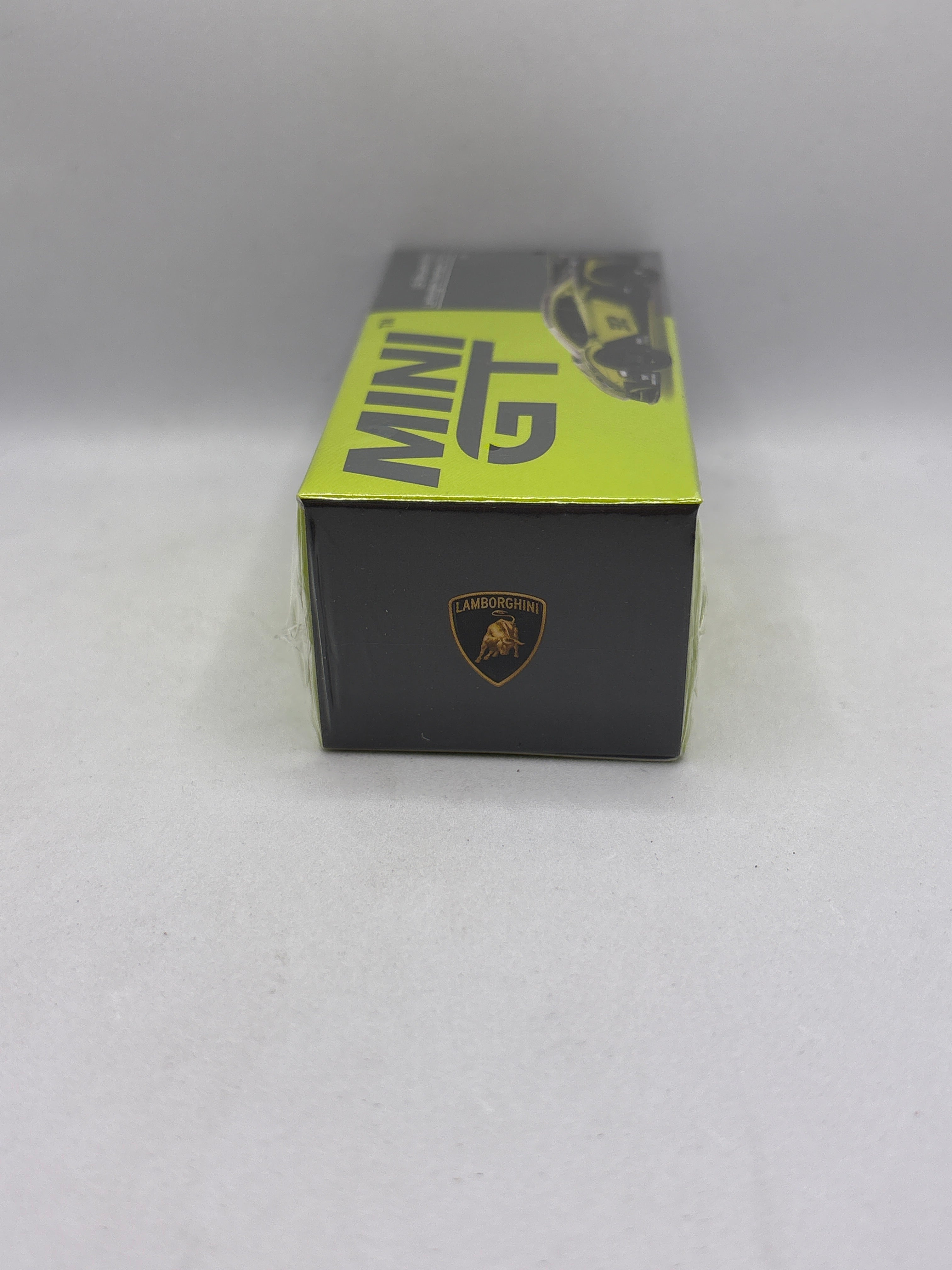 Mini GT LB-Silhouette WORKS Lamborghini Aventador GT EVO Diecast