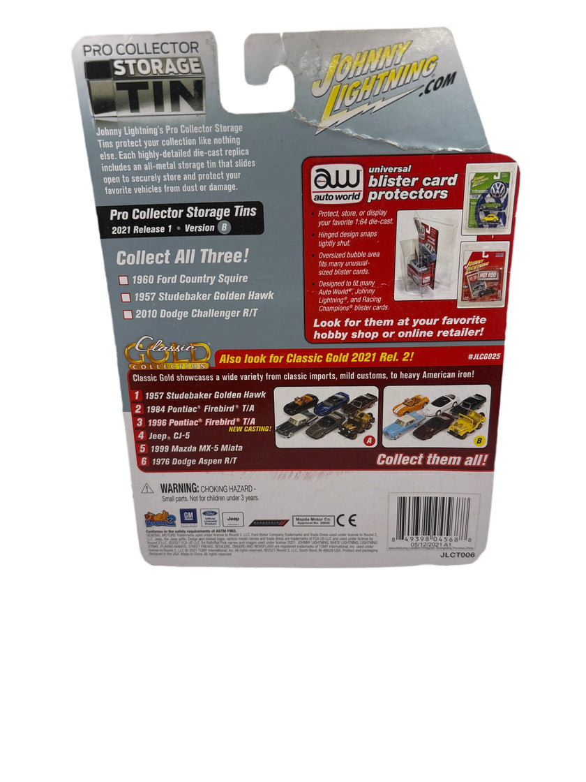 Johnny Lightning 2010 Dodge Challenger R/T Diecast fuchsia