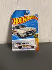 Hot Wheels 70 Chevelle SS Wagon Diecast white