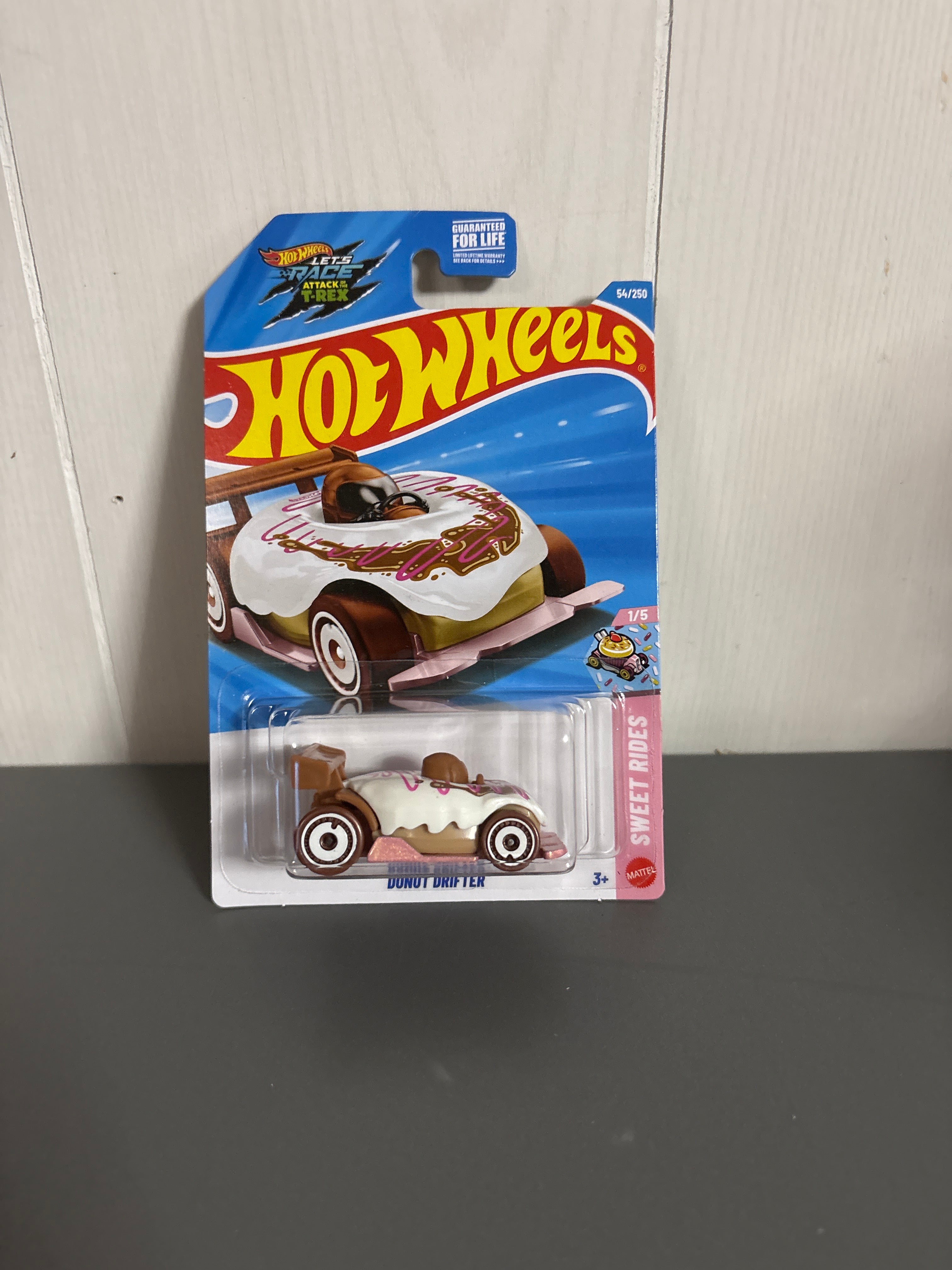 Hot Wheels Donut Drifter Diecast white