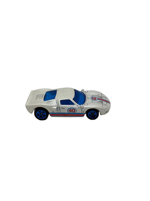Hot Wheels Ford GT-40 Diecast white