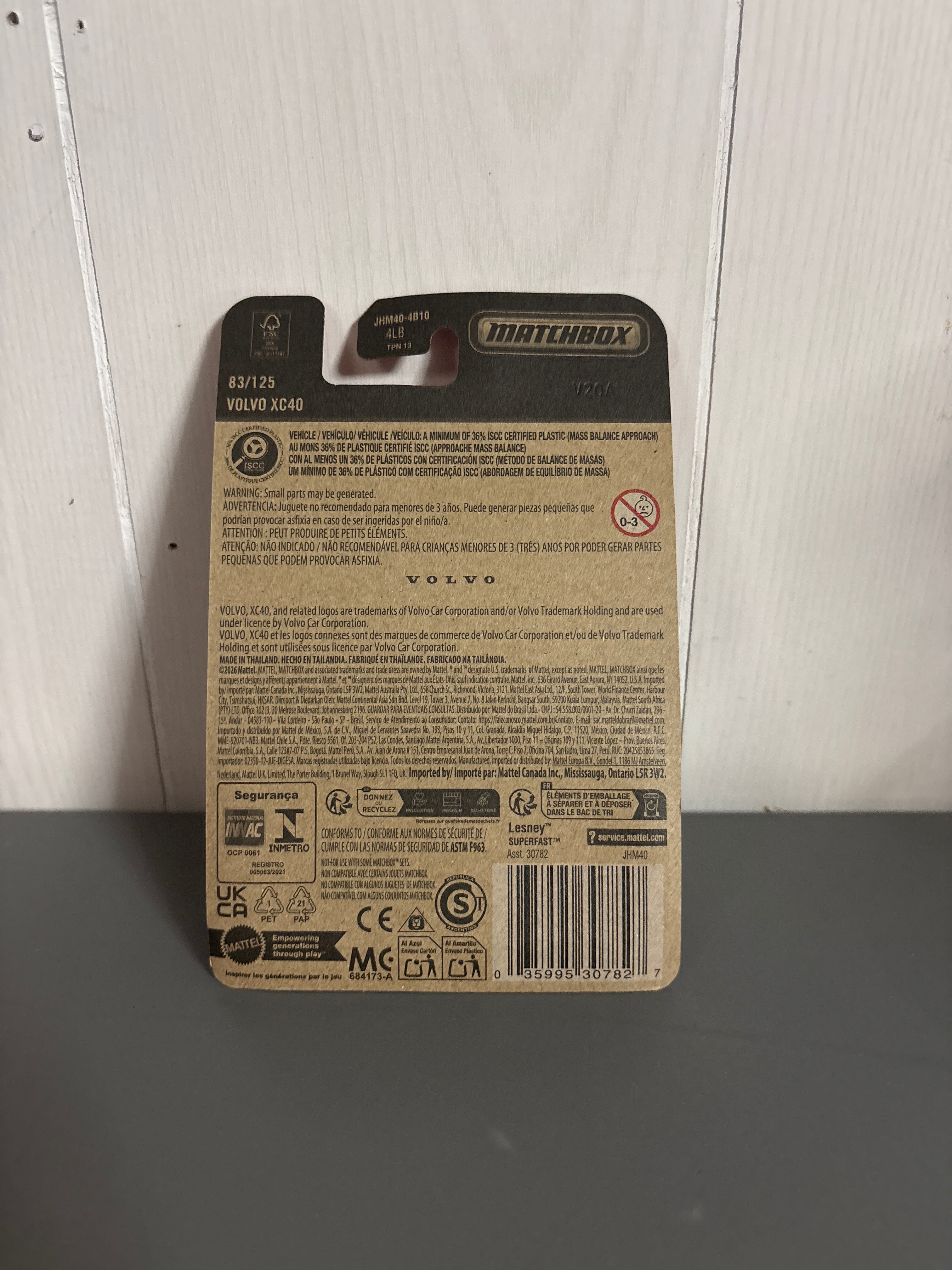 Matchbox Volvo XC40 Diecast red