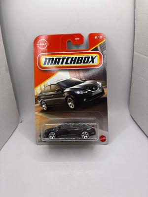 Matchbox 2016 Nissan Sentra Diecast