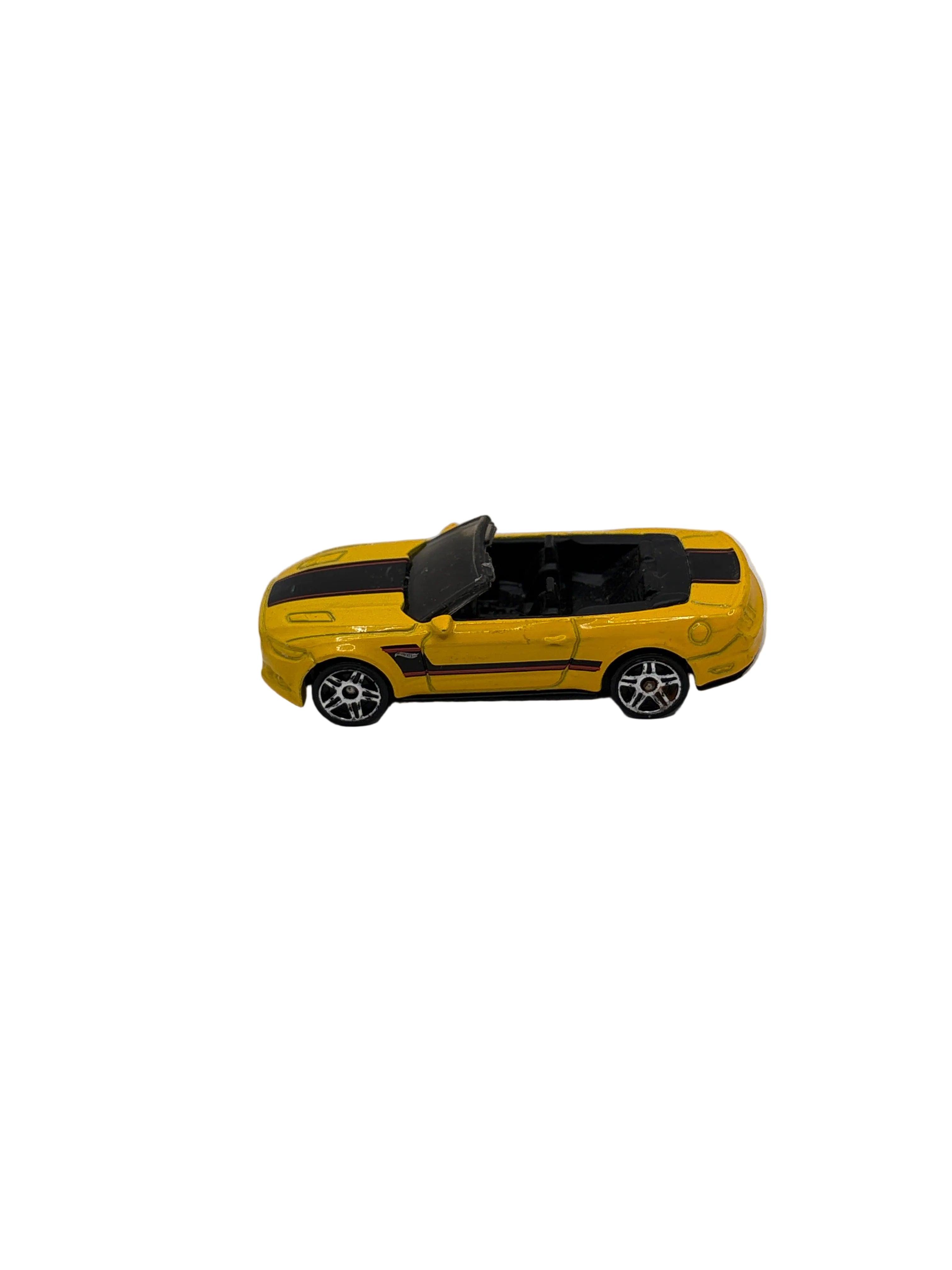 Hot Wheels 2015 Ford Mustang GT Convertible Diecast