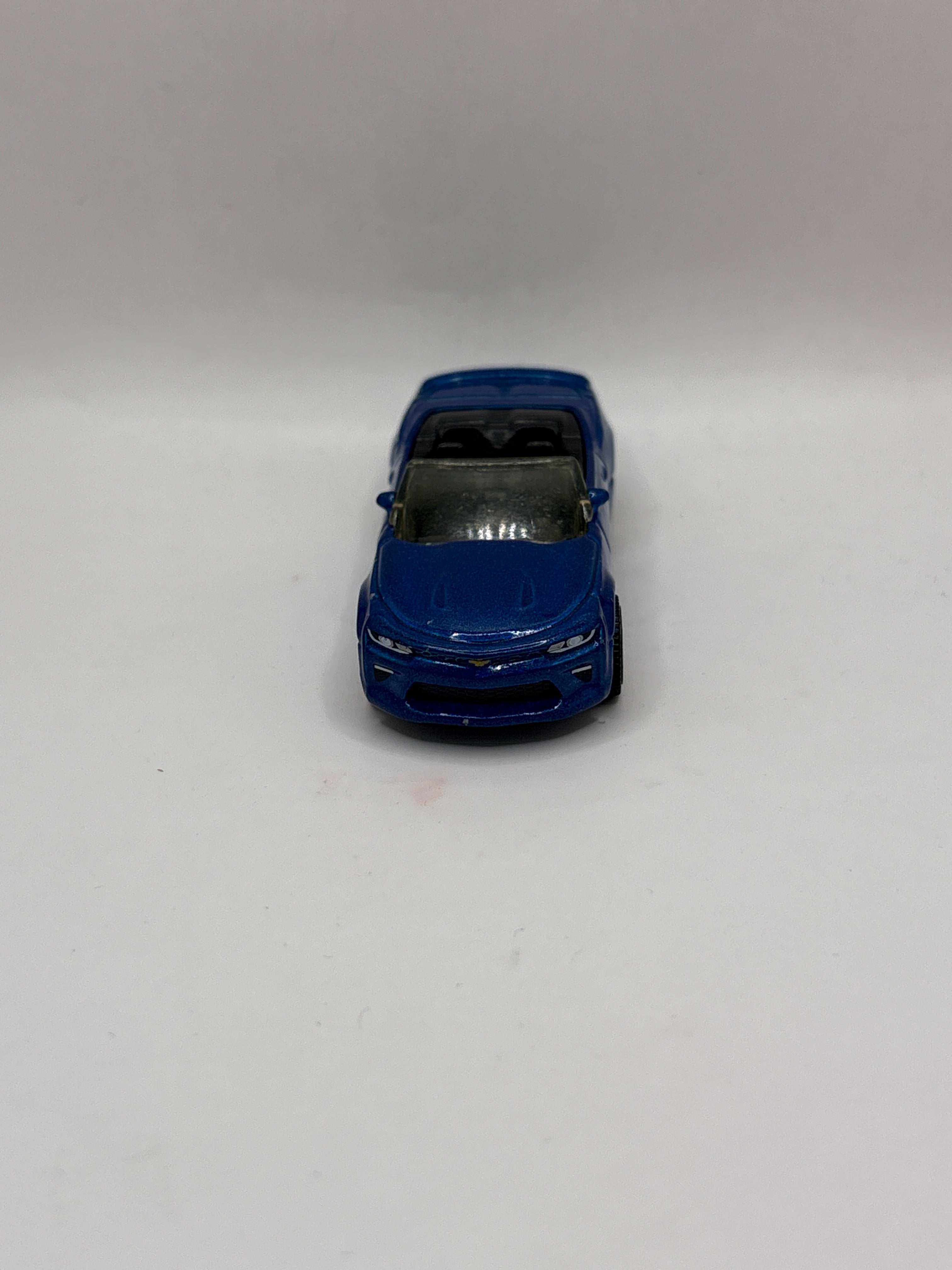 Matchbox 16 Chevy Camaro Diecast
