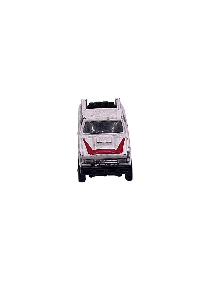 Maisto Ford F-150 Dust Devil Baja 4x4 Diecast White