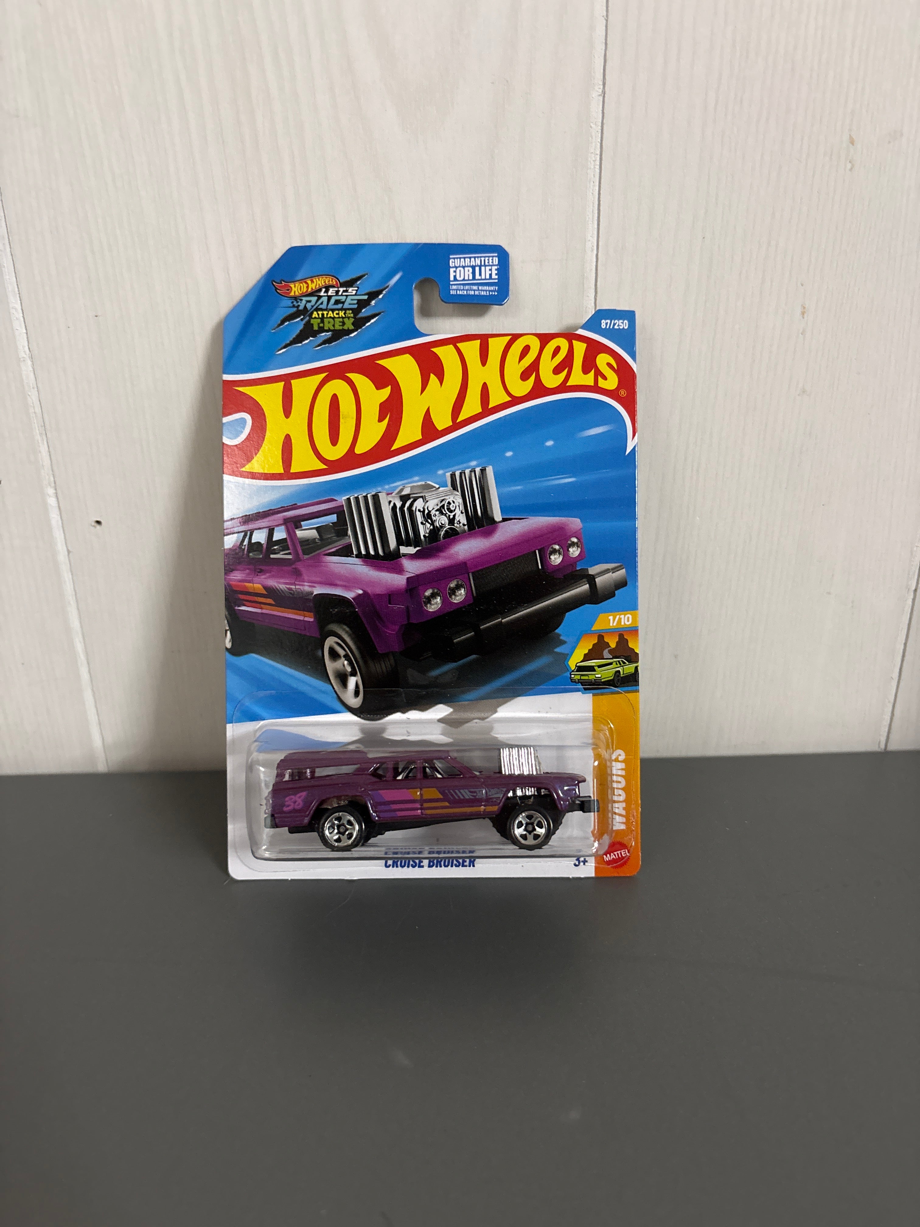 Hot Wheels Cruise Bruiser Diecast purple