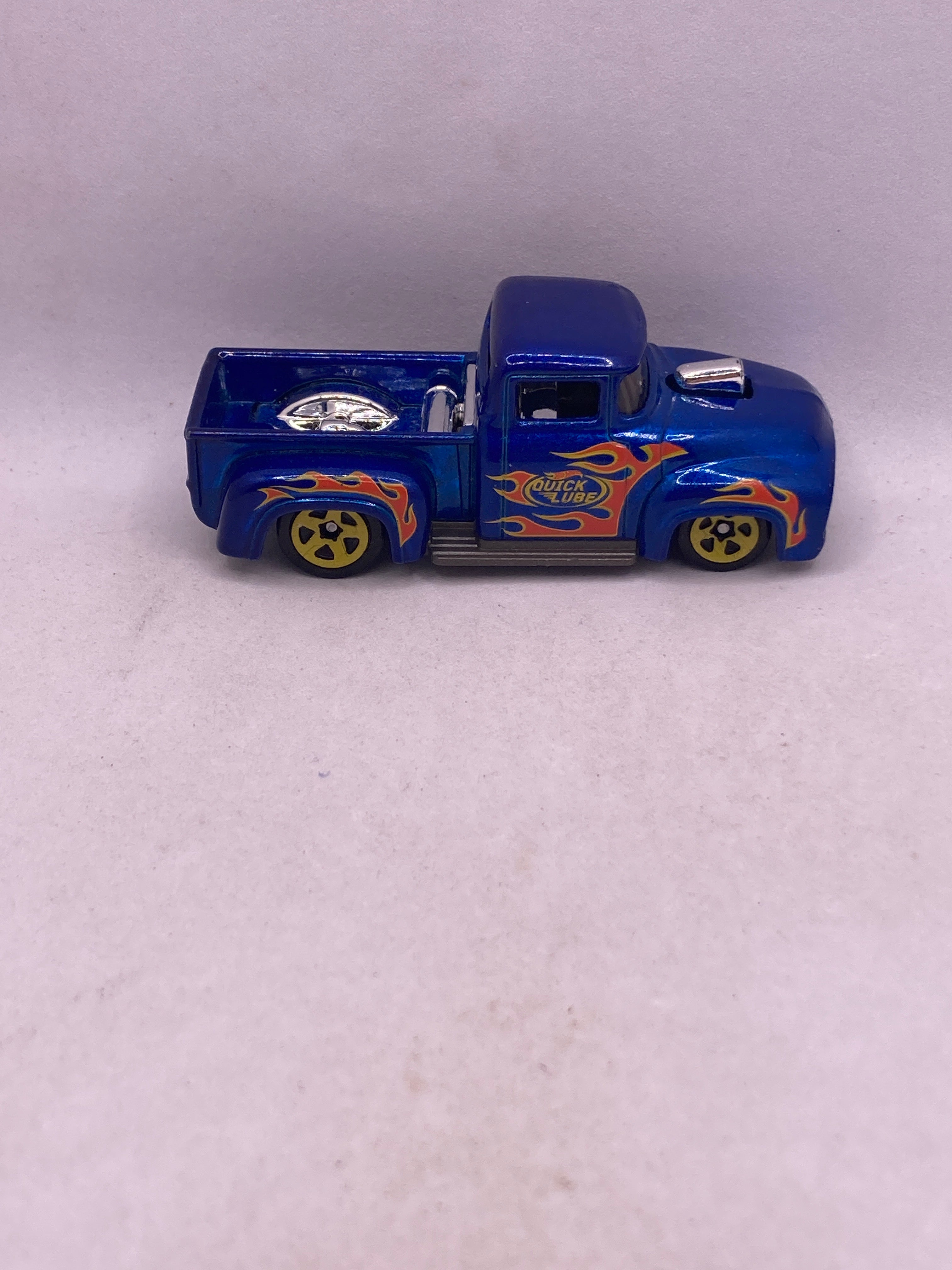 Camioneta Ford 56 personalizada de Hot Wheels