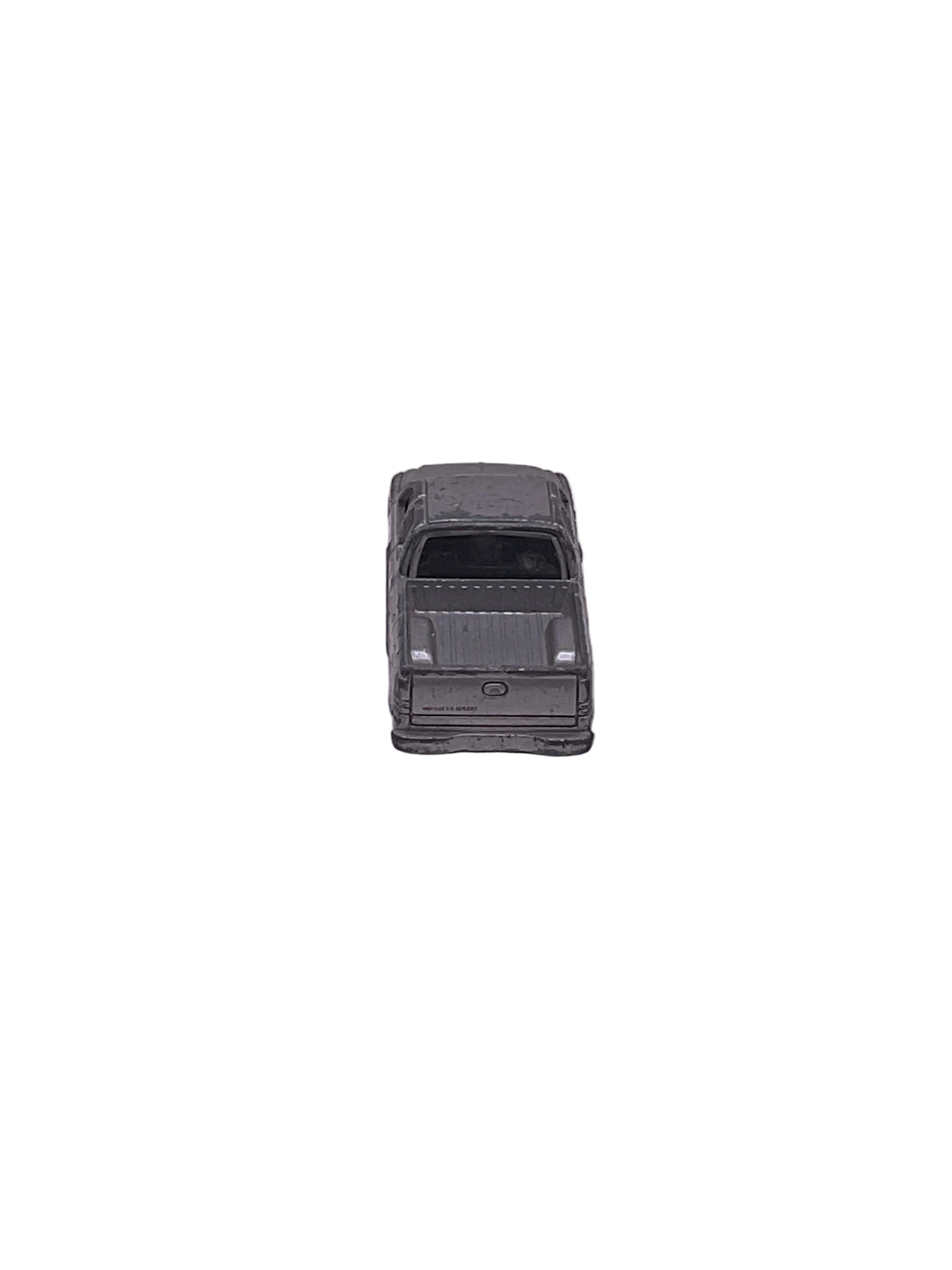 Maisto Chevrolet Silverado 1500 Extended Cab Diecast Silver
