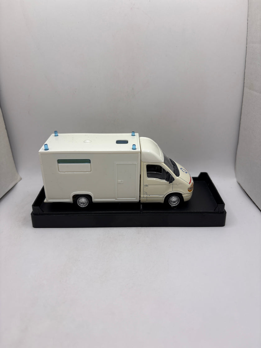 Solido Renault Master Diecast